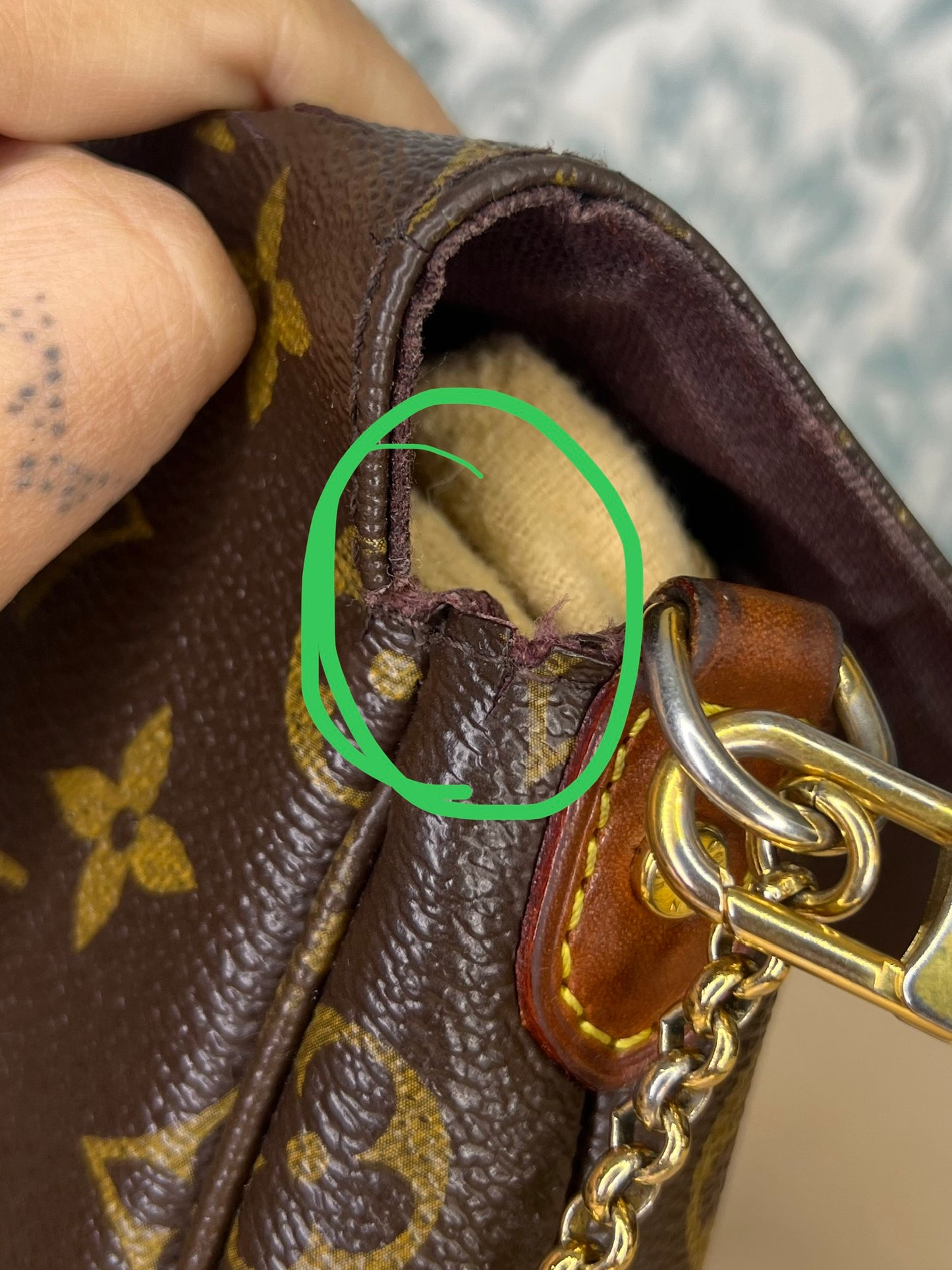 Louis Vuitton Favorite MM