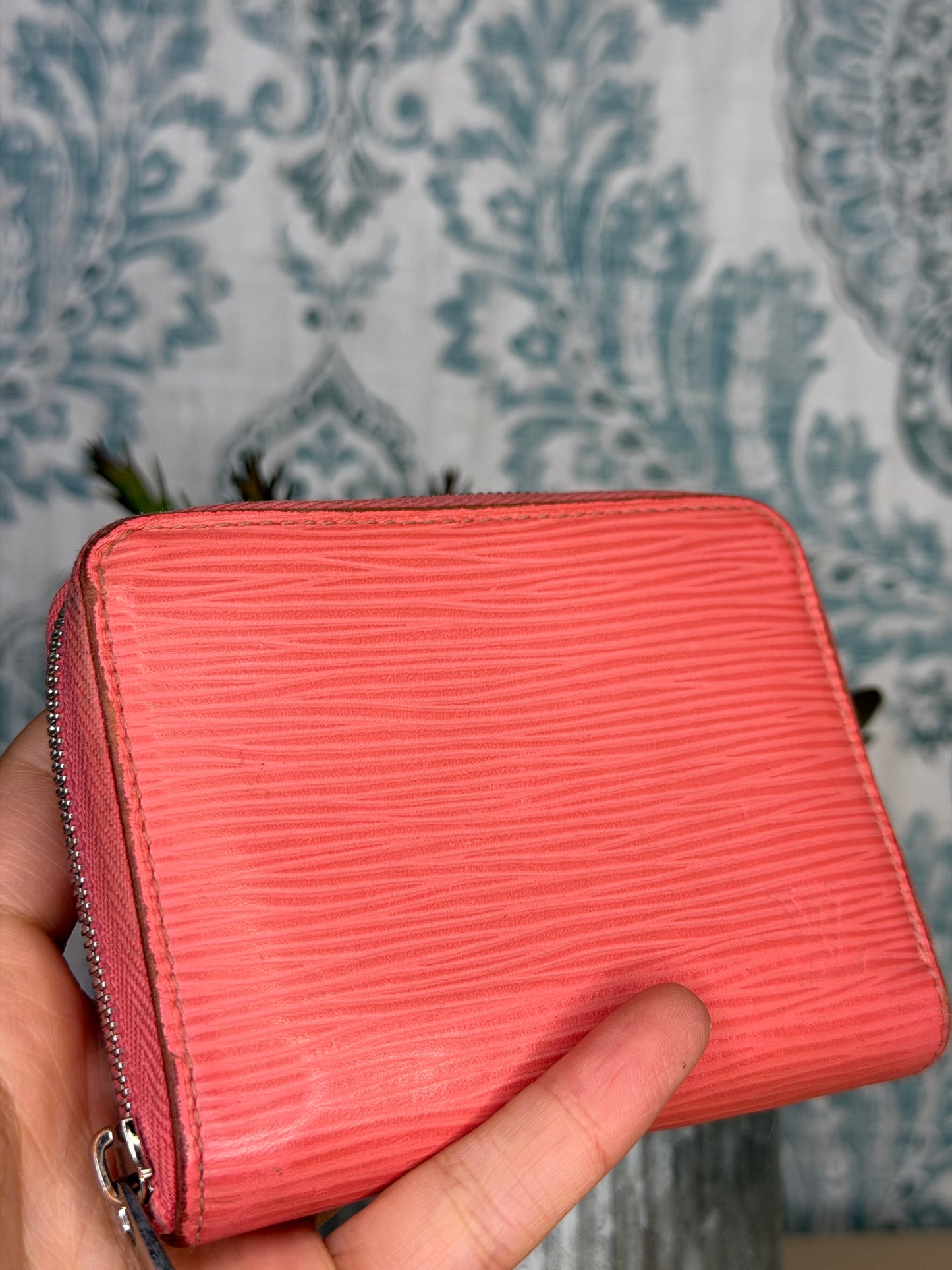 Louis Vuitton Zippy Epi Coin Purse Card Holder Coral