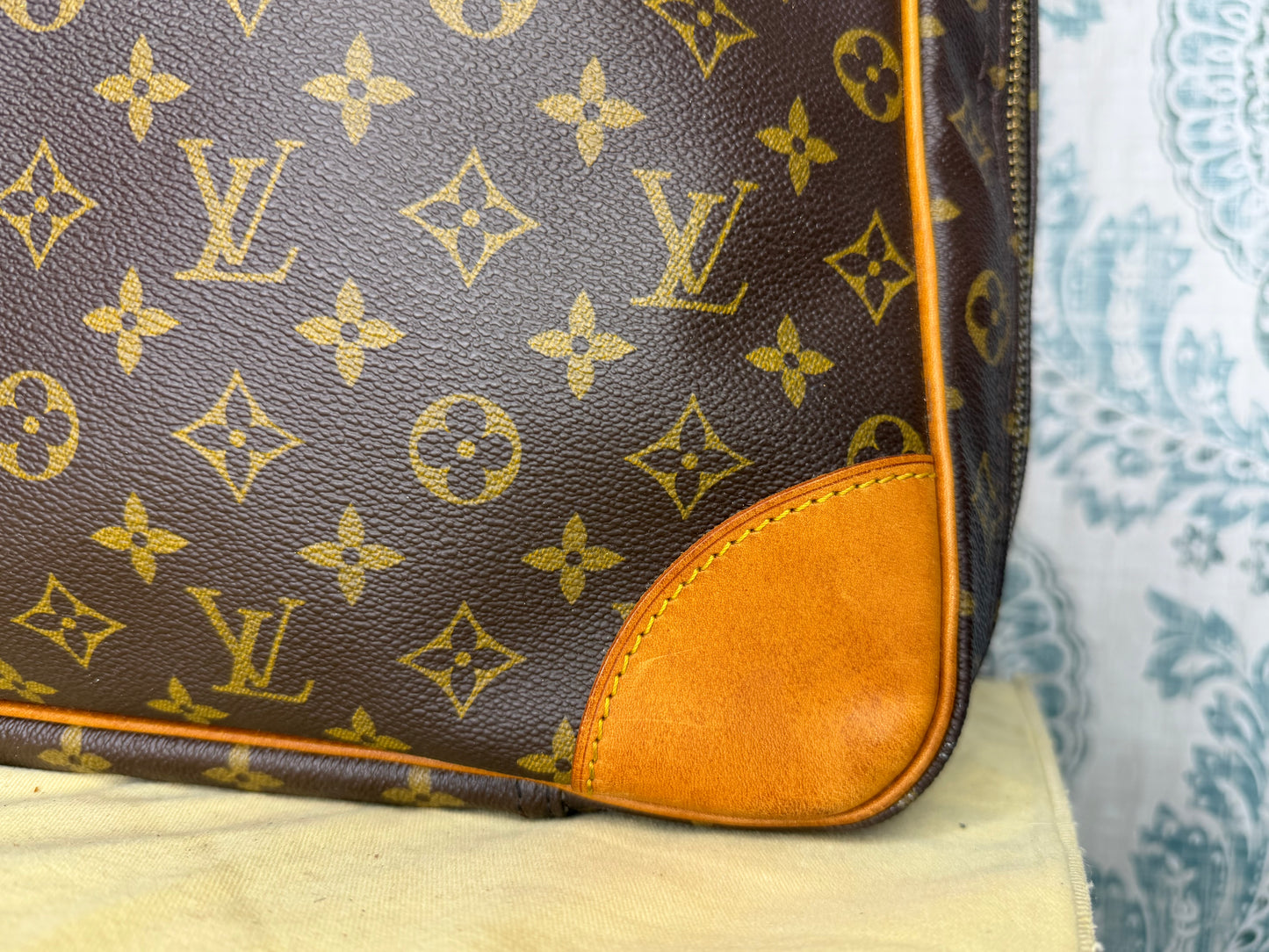 Louis Vuitton Sirius 65 Soft Suitcase/Travel Bag