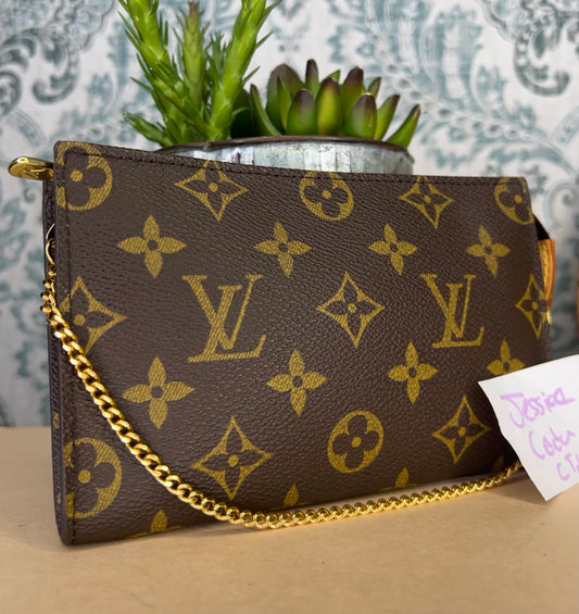 Louis Vuitton Bucket PM Pouch