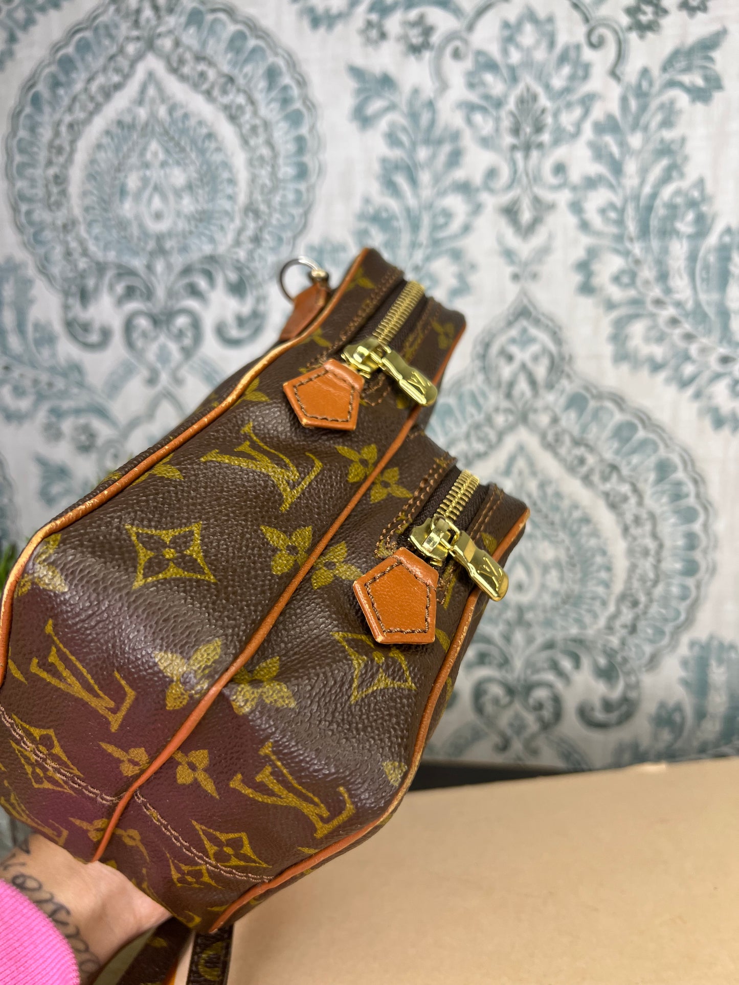 Louis Vuitton Vintage Amazone