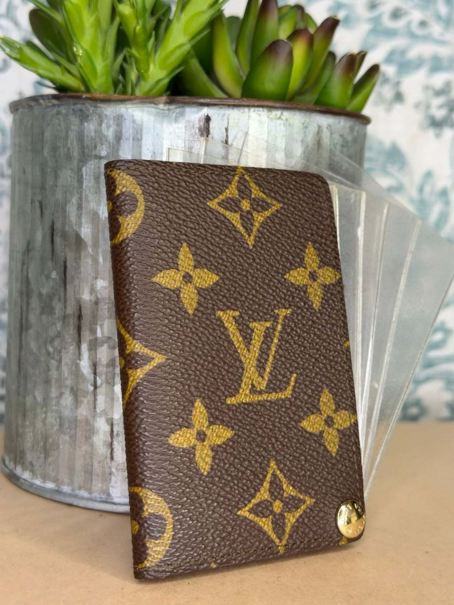 Louis Vuitton Porte Cartes Pression
