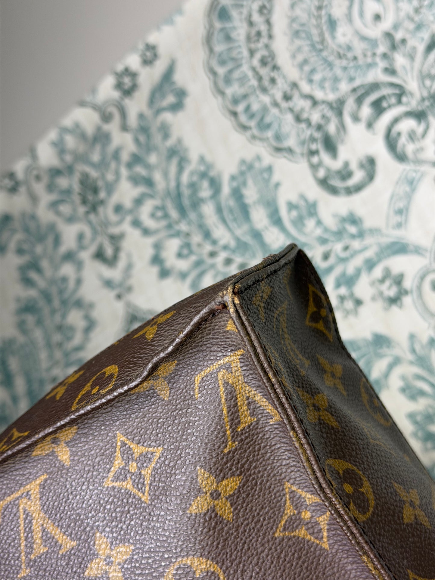 Louis Vuitton Sac Plat