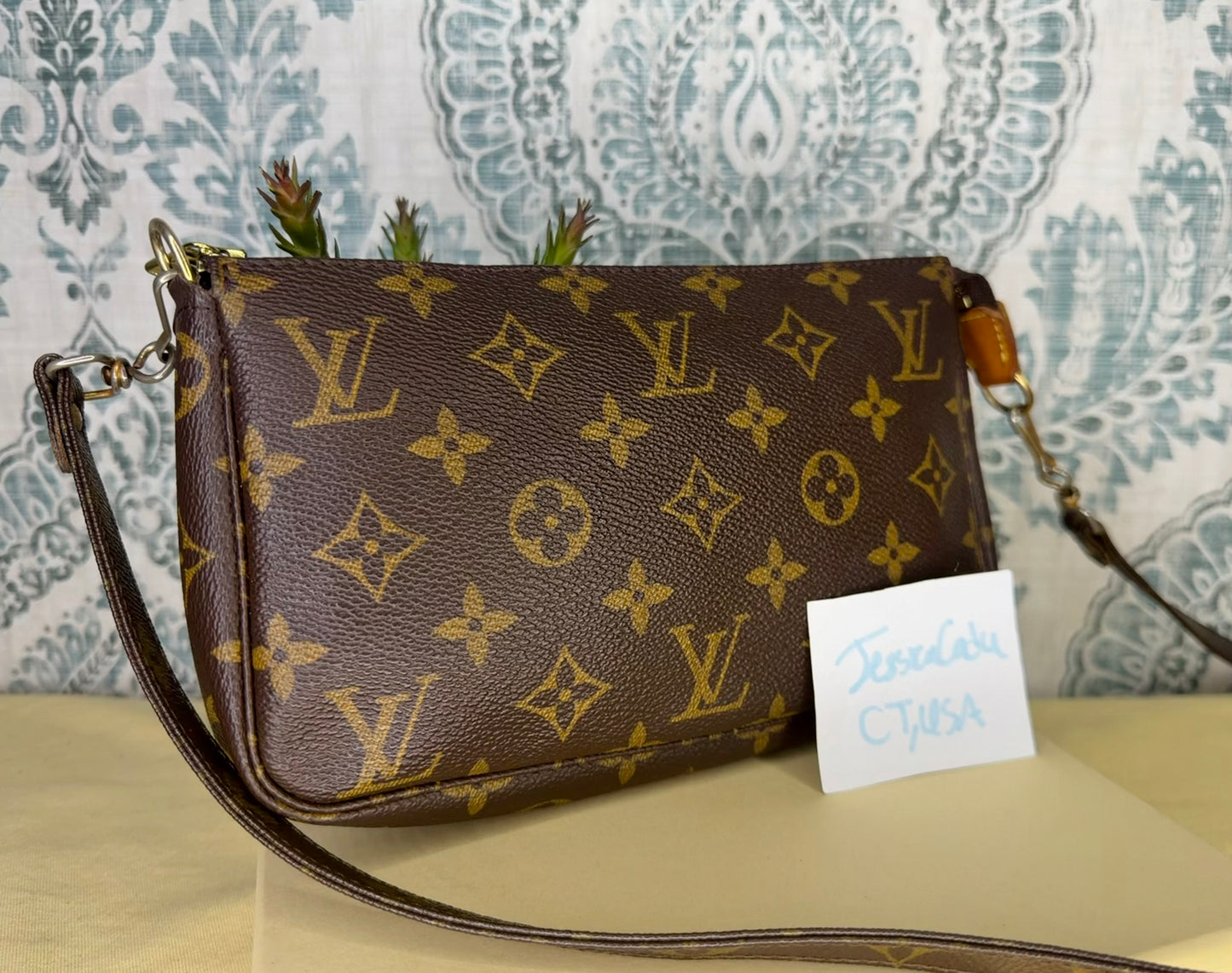 Louis Vuitton Pochette Accessories with Monogram Strap