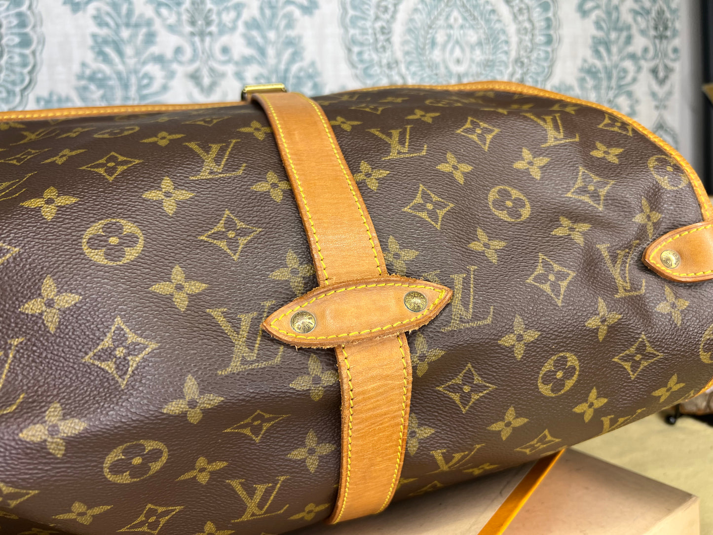 Louis Vuitton Saumur 35