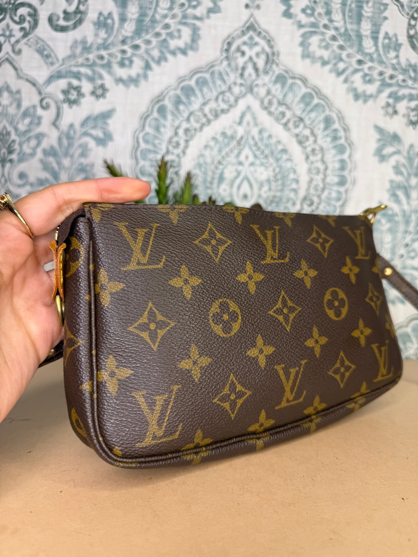 Louis Vuitton Pochette Accessories with Monogram Strap