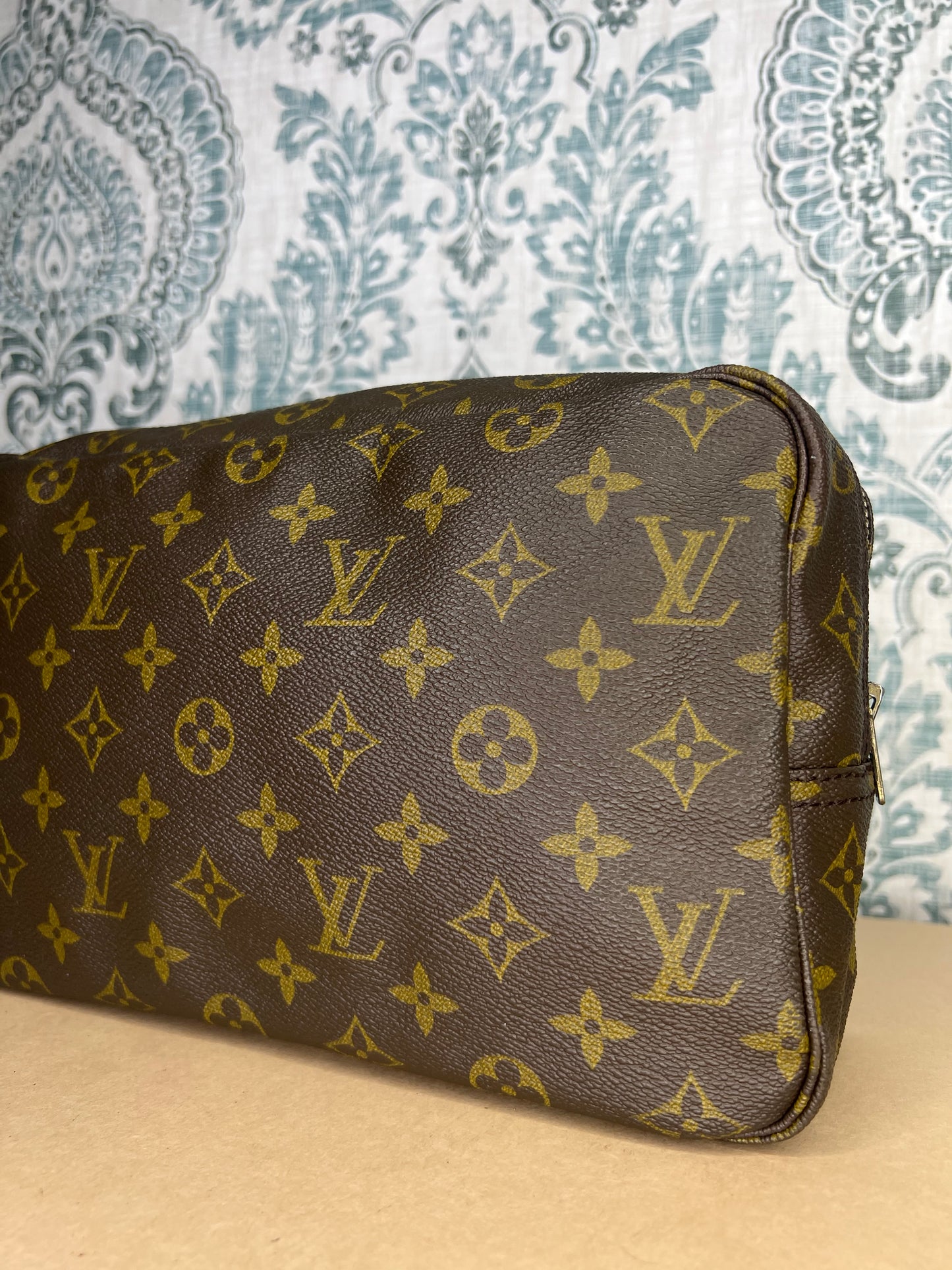 Louis Vuitton Trousse 28