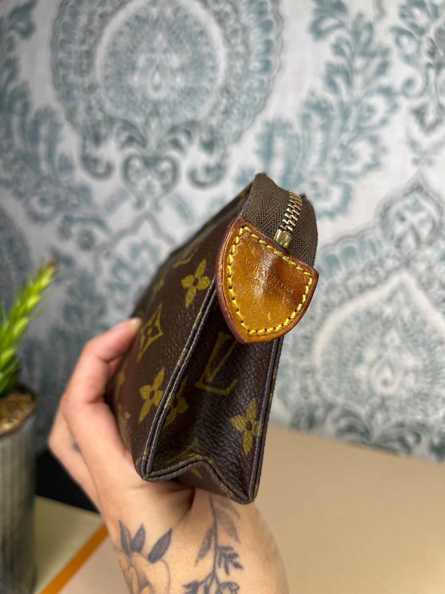 Louis Vuitton Toiletry 15