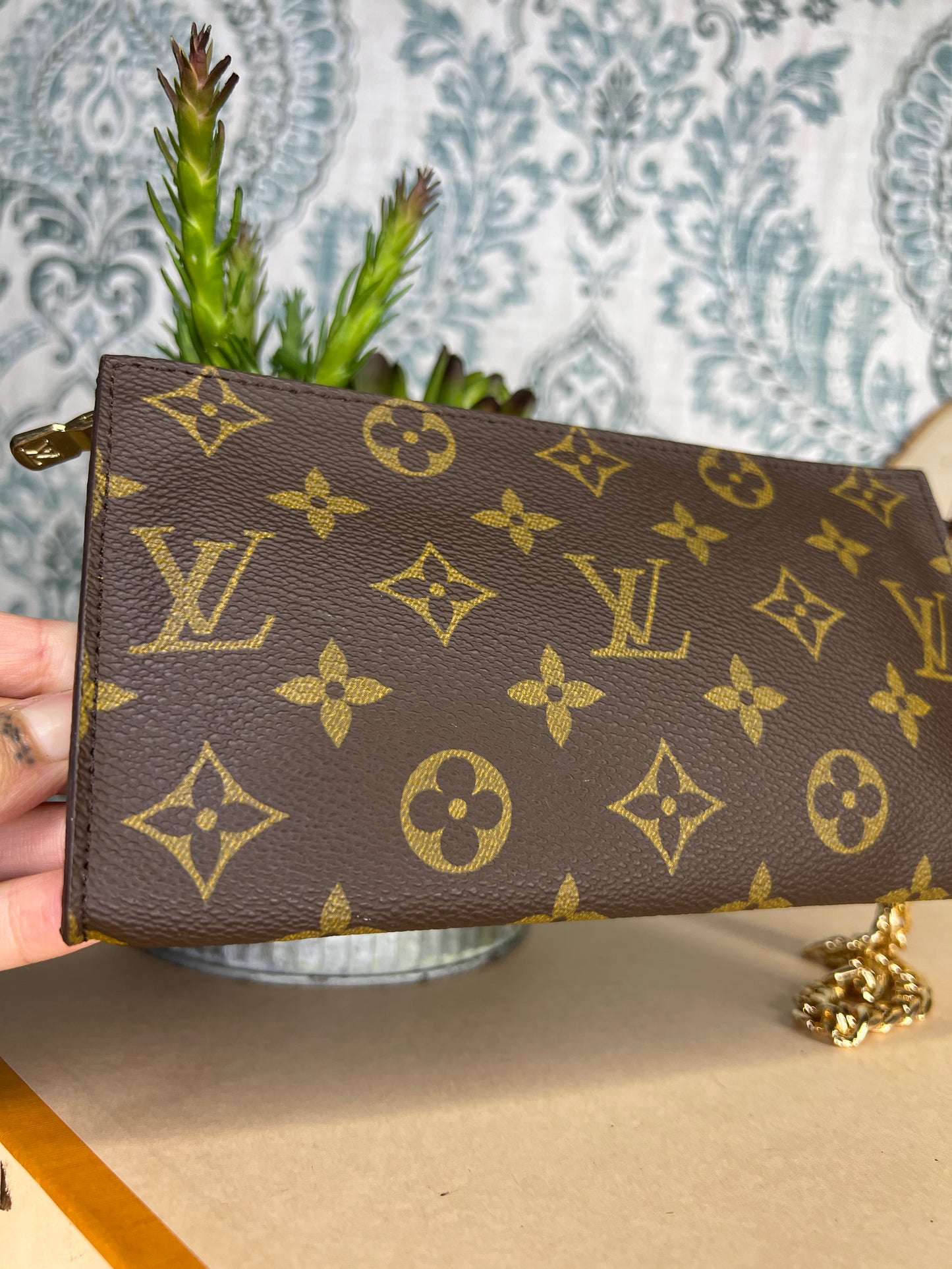 Louis Vuitton Bucket GM Pouch