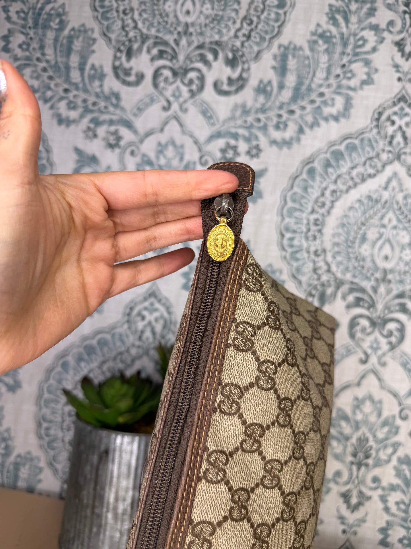 Gucci Supreme Brown Vintage Clutch / Pouch