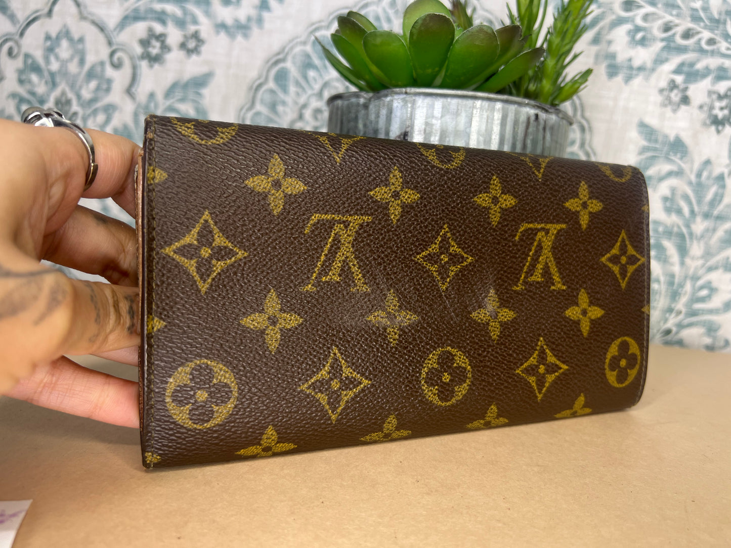Louis Vuitton Monogram Sarah Wallet