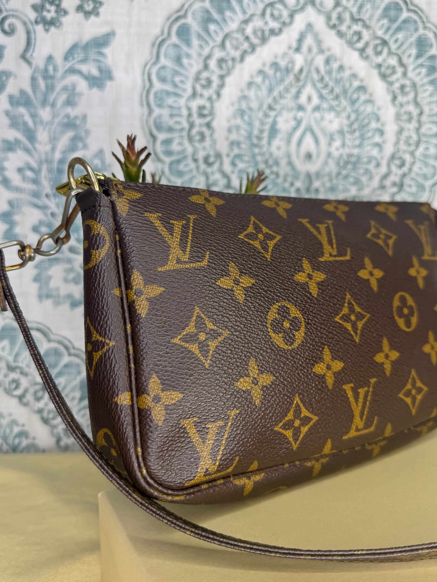Louis Vuitton Pochette Accessories with Monogram Strap