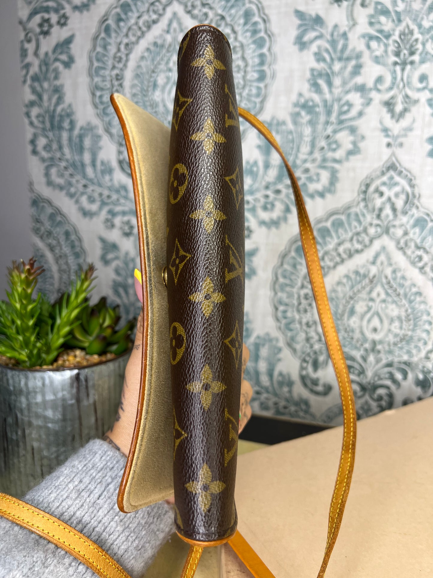 Louis Vuitton Twin Pochette GM