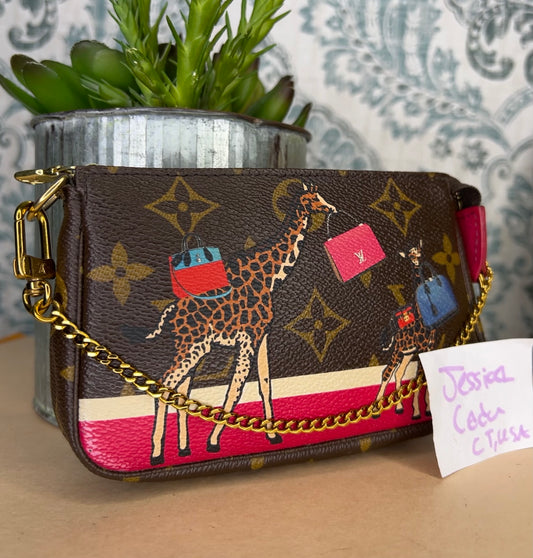Louis Vuitton Holiday Limited Edition Mini Pochette
