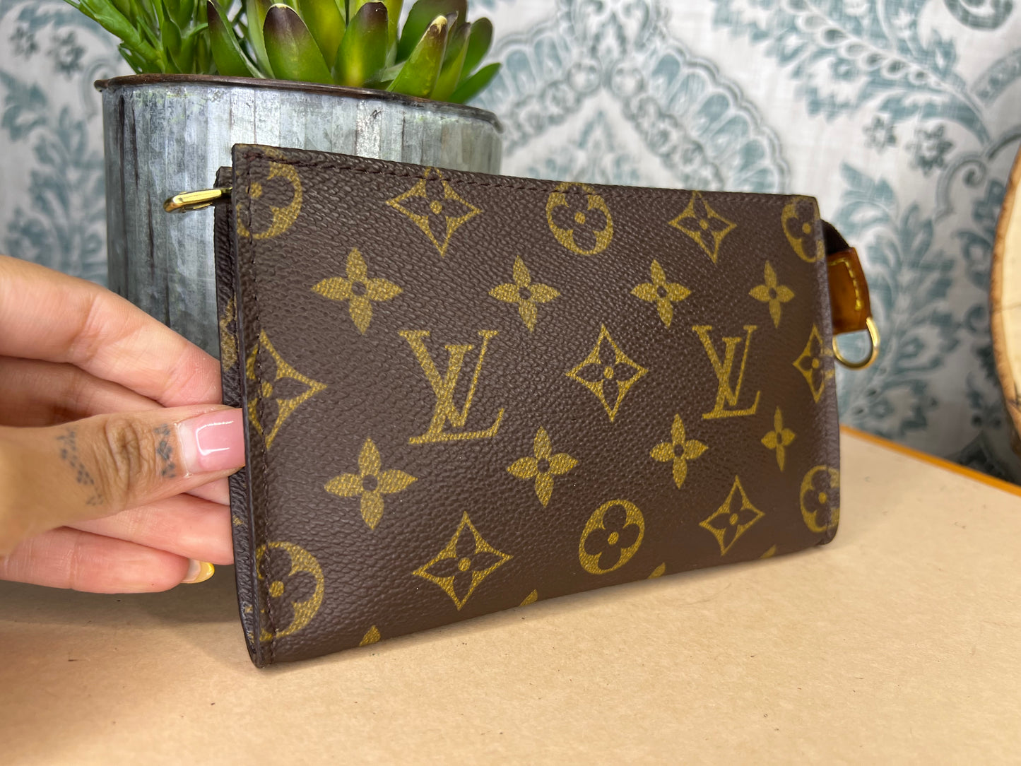Louis Vuitton Bucket PM Pouch