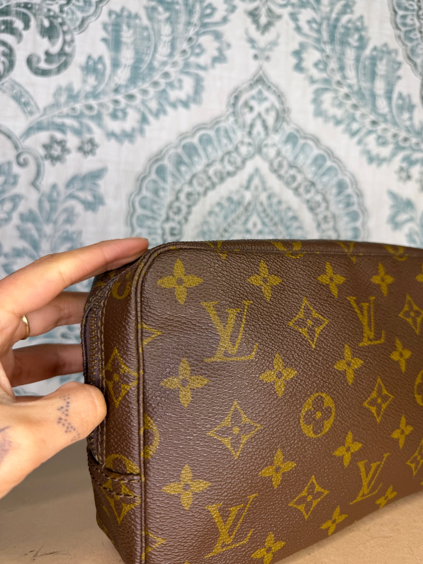 Louis Vuitton Trousse 23