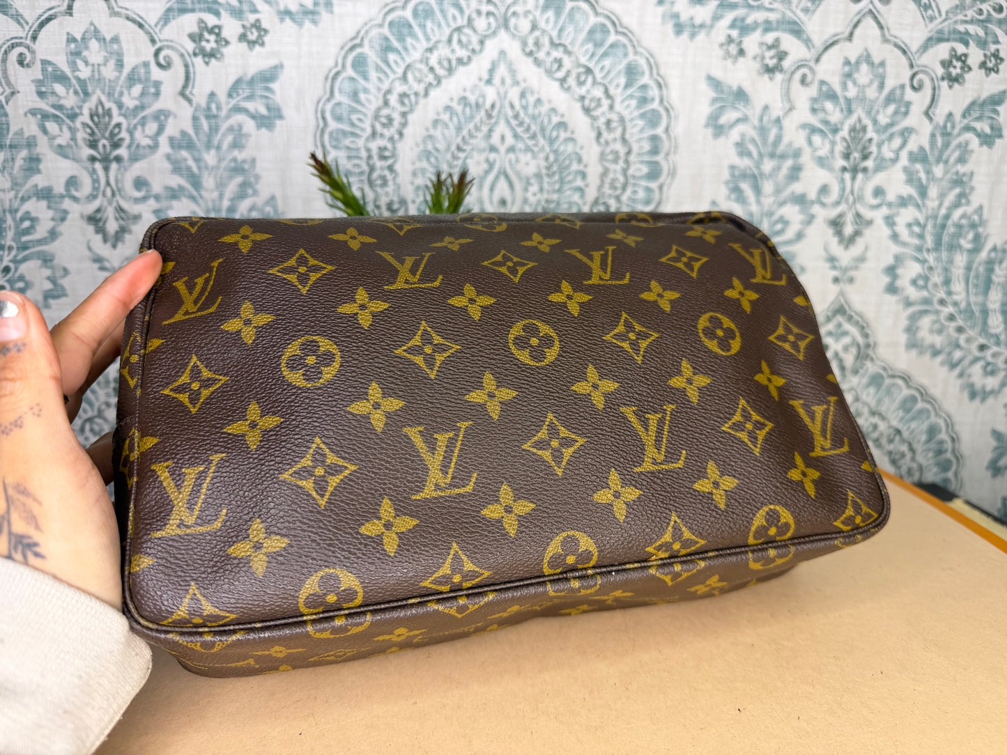 Louis Vuitton Trousse 28