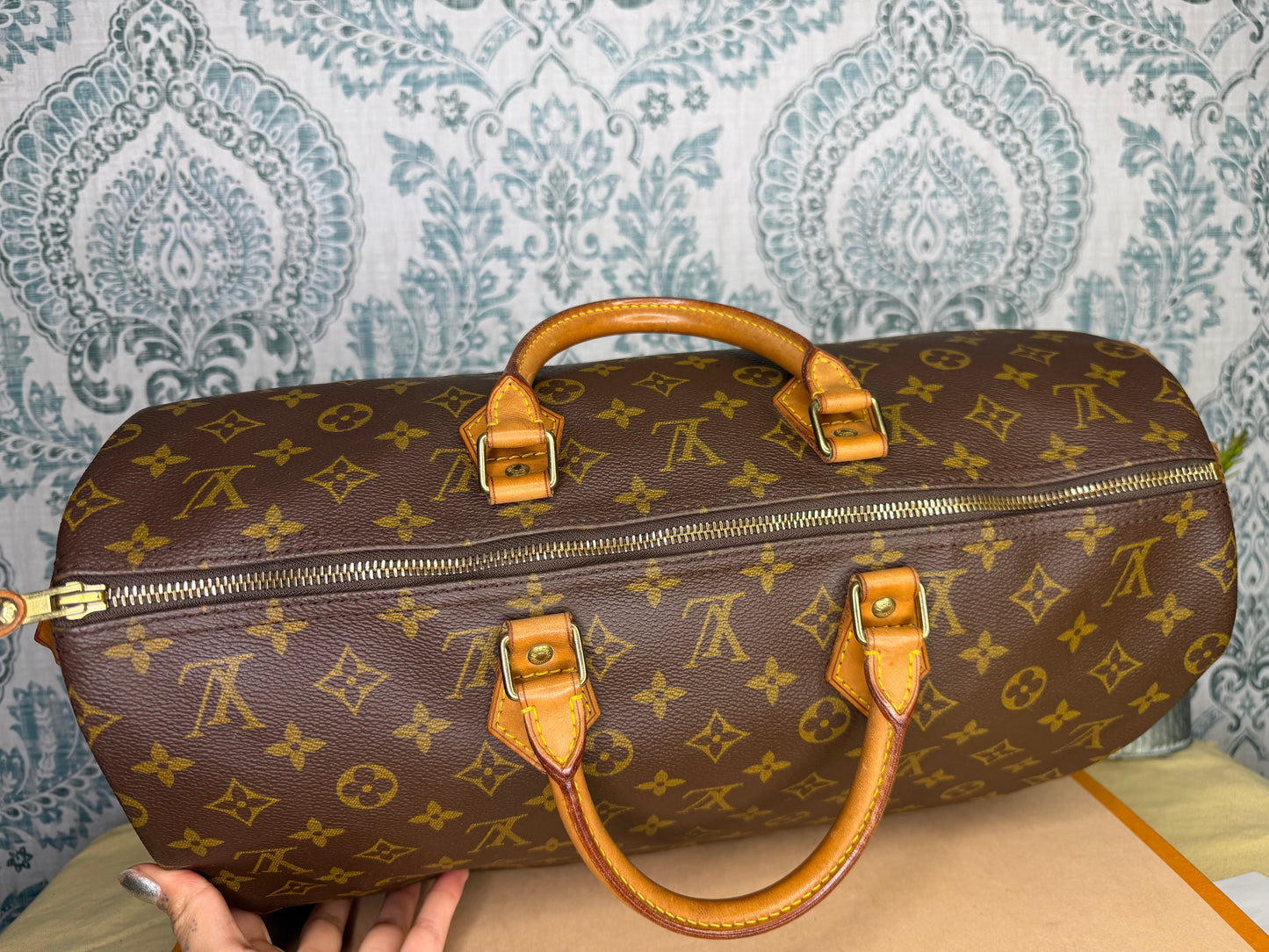 Louis Vuitton Speedy 40