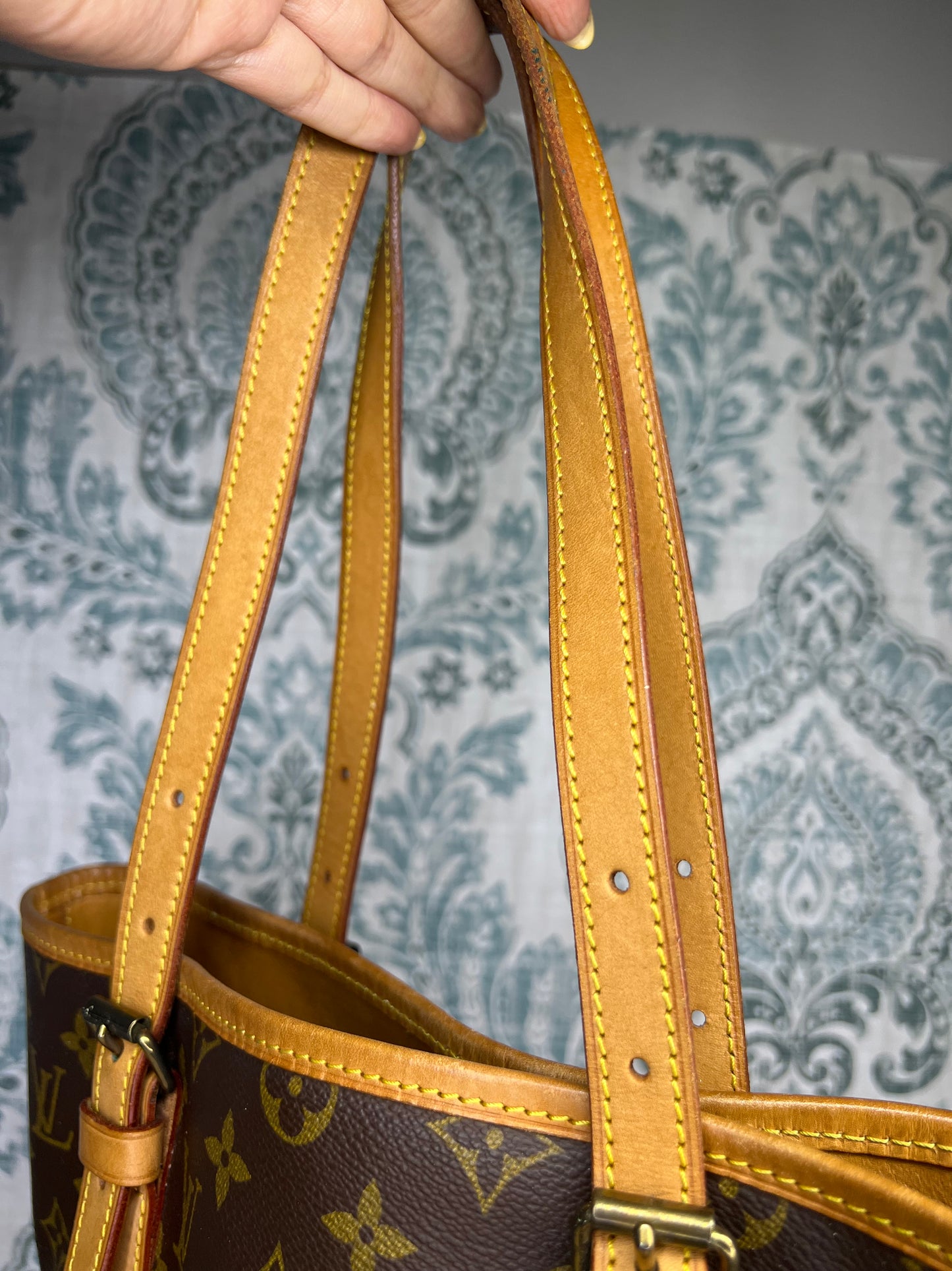 Louis Vuitton Bucket GM