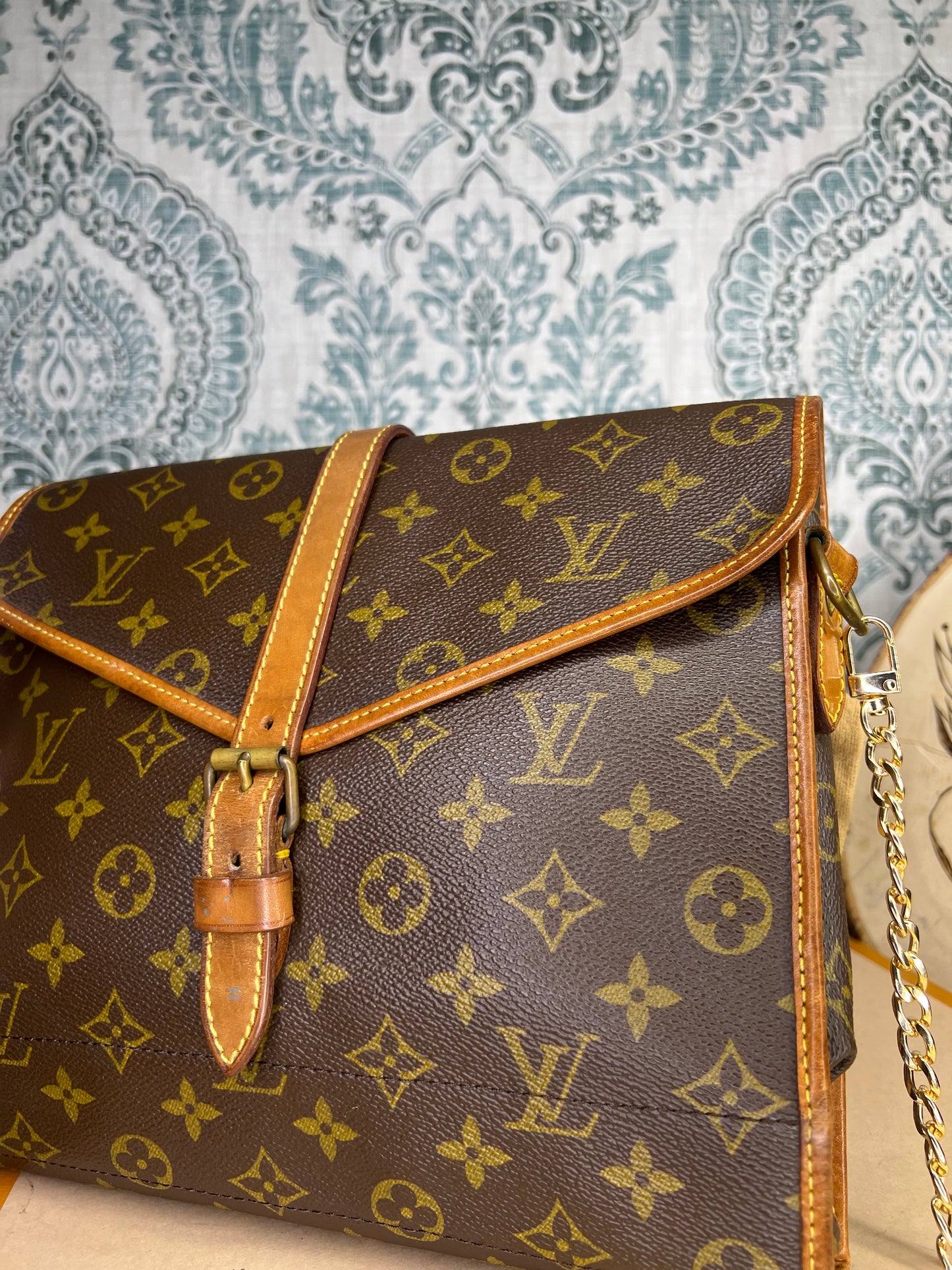 Monogram Portable Serviette

Desktop Organizer