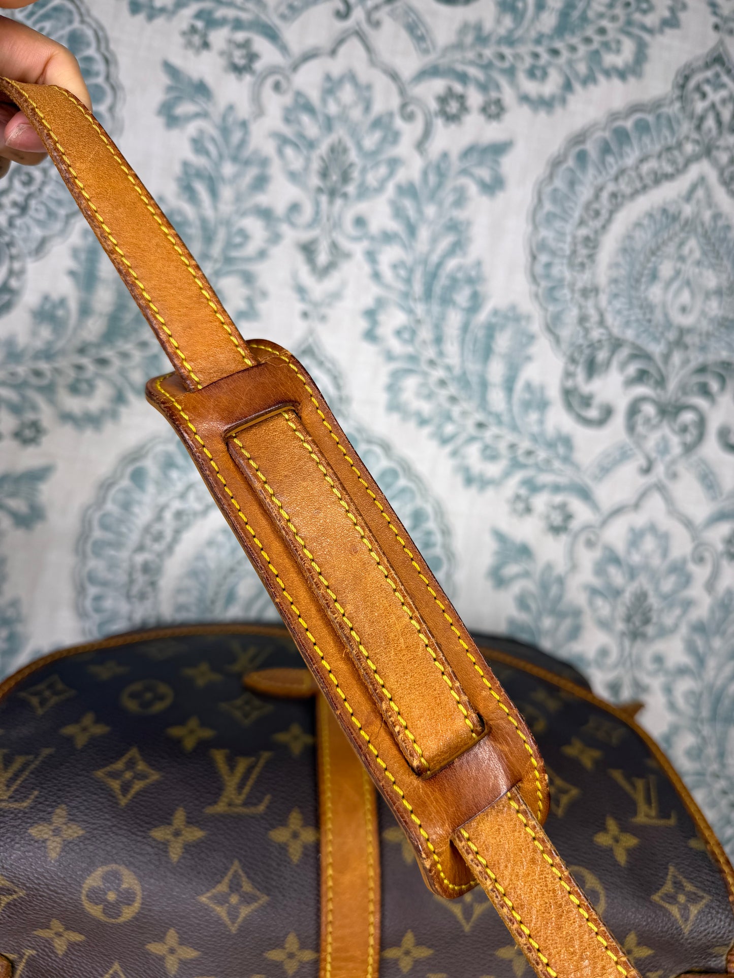 Louis Vuitton Saumur 30