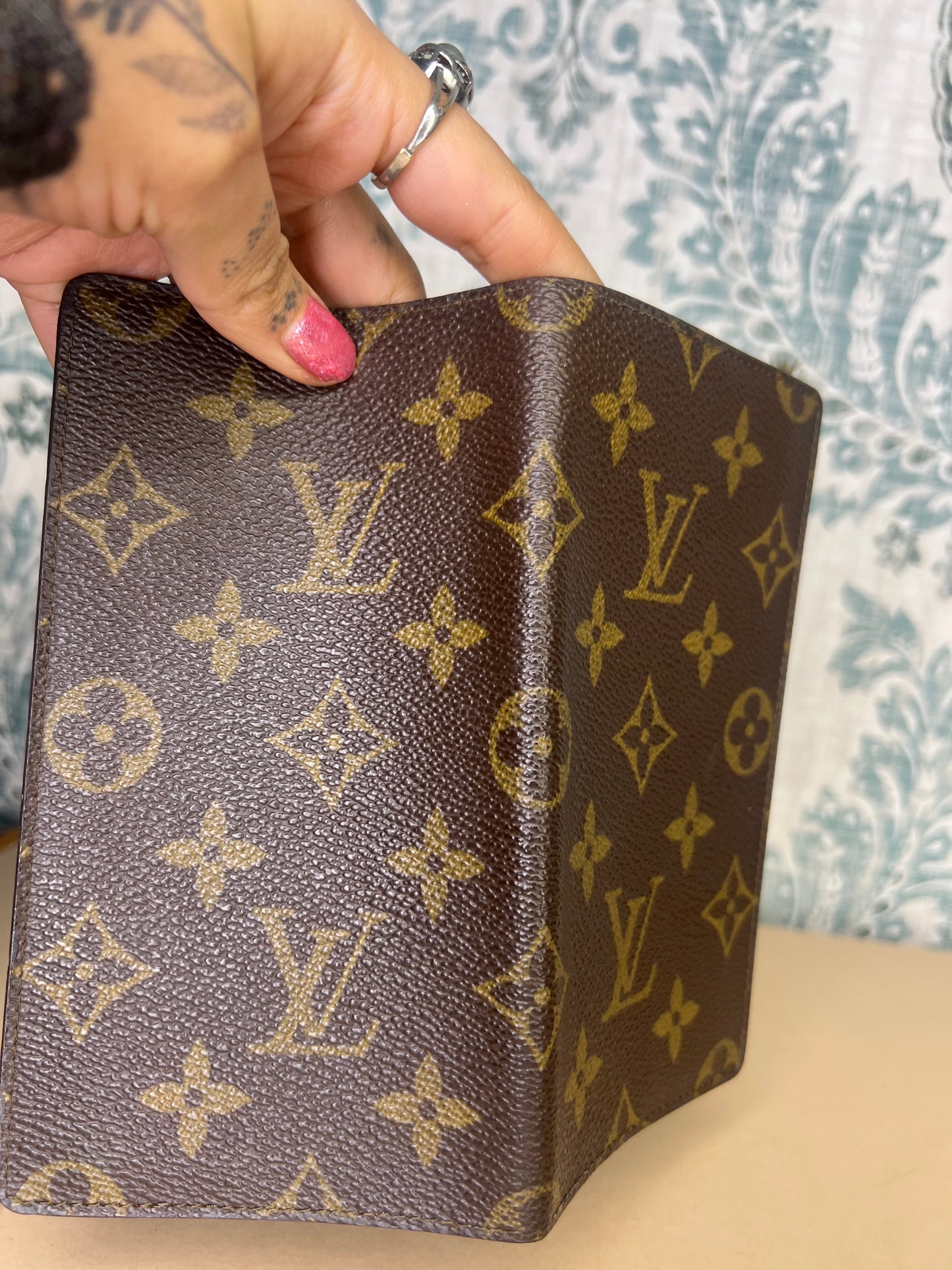 Louis Vuitton Monogram Vertical Checkbook Holder