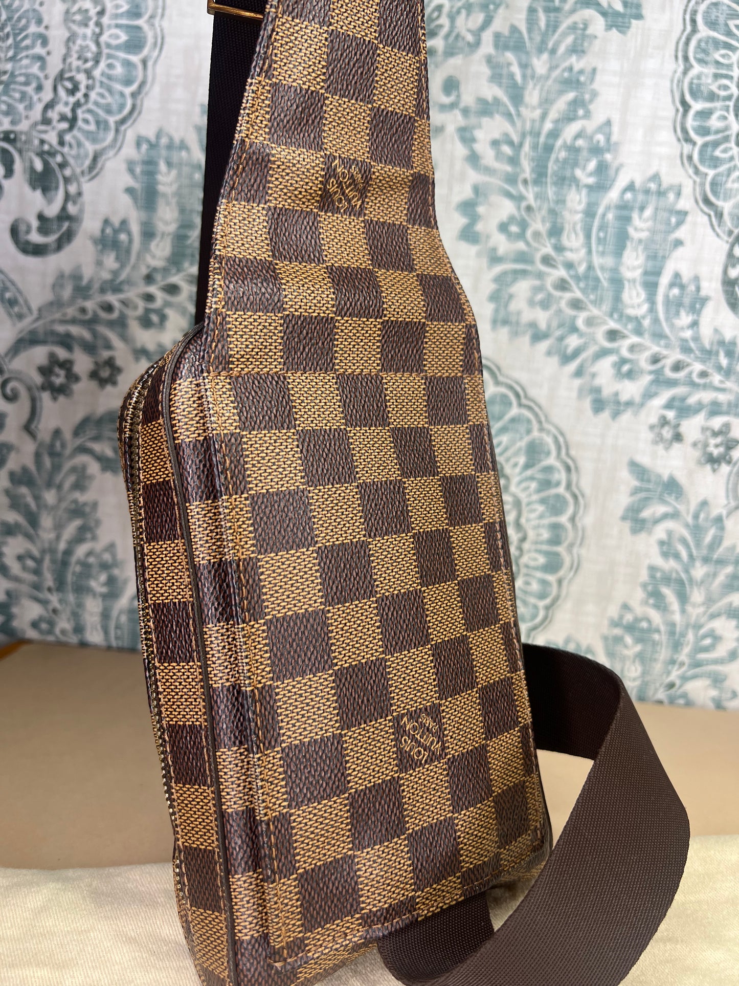 Louis Vuitton Geronimo Sling Bag