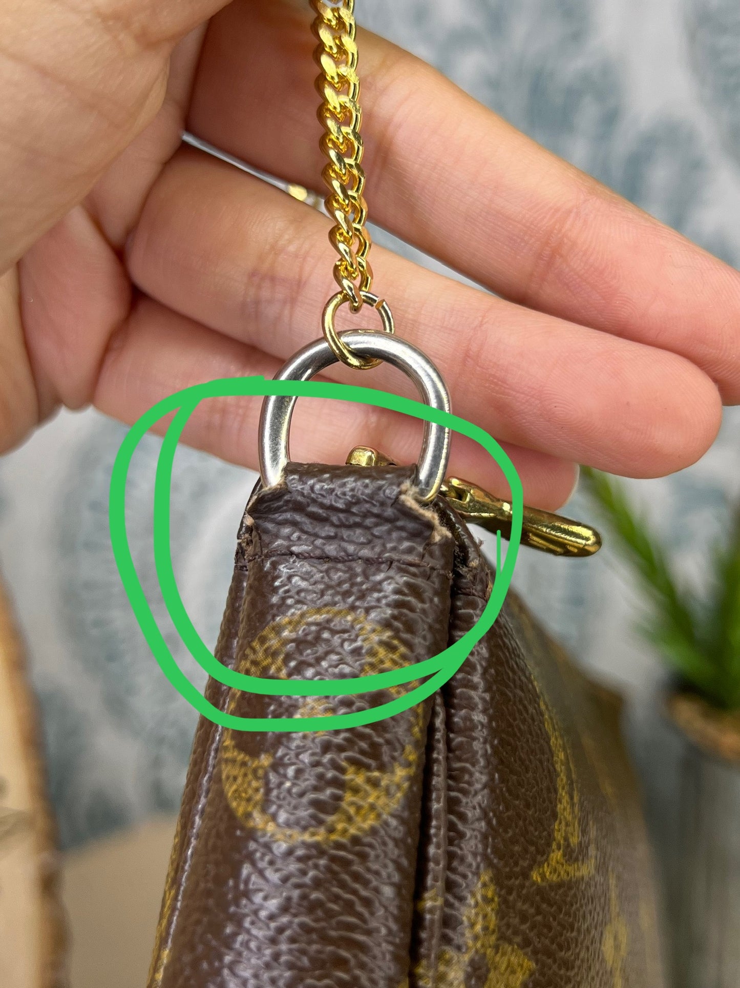 Pochette Accessories