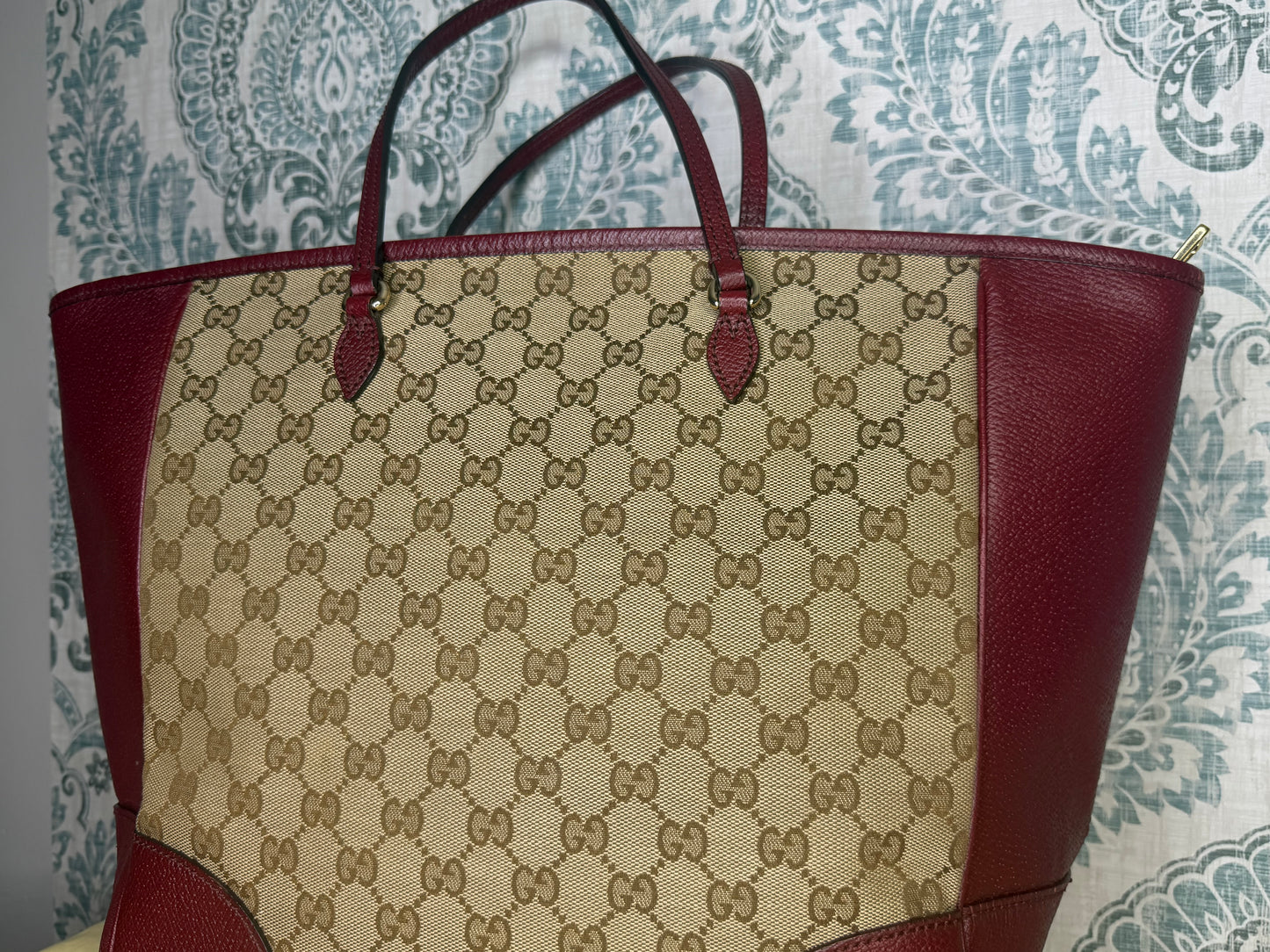 Gucci Medium Bree Zippered Tote
