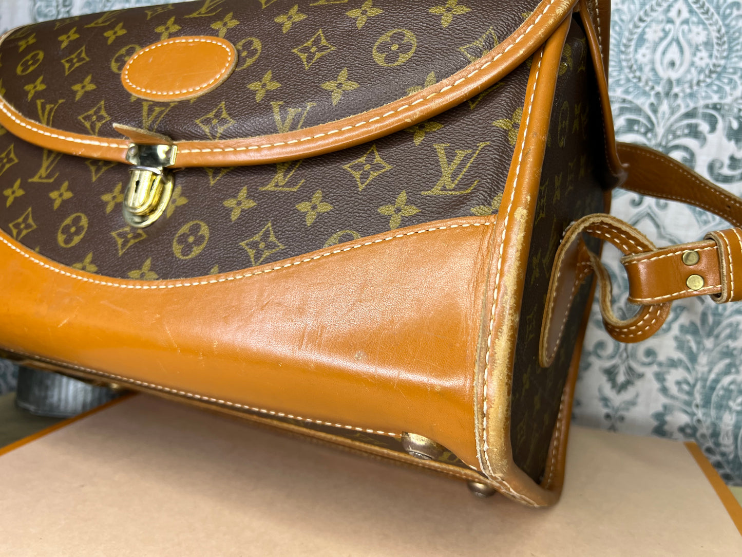 Louis Vuitton French Company Vintage Train Case / Cosmetic Case