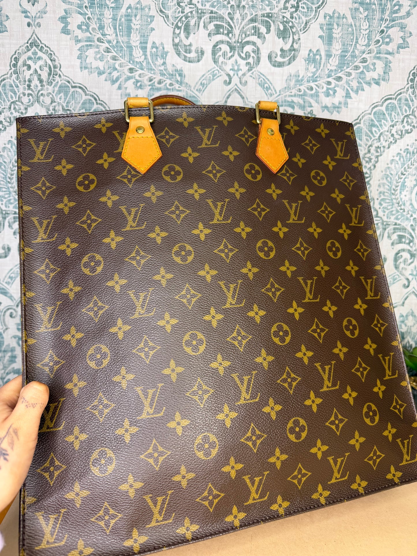 Louis Vuitton Sac Plat