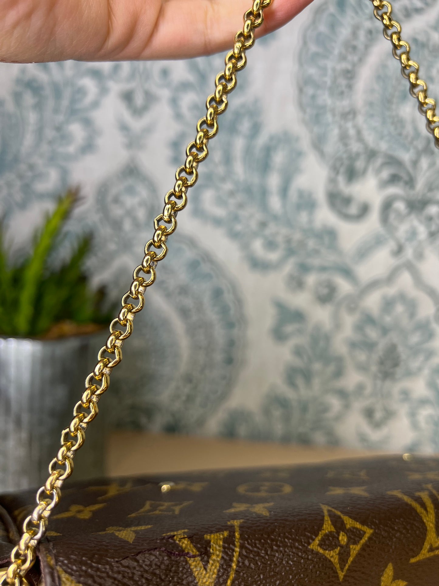 Louis Vuitton Favorite MM