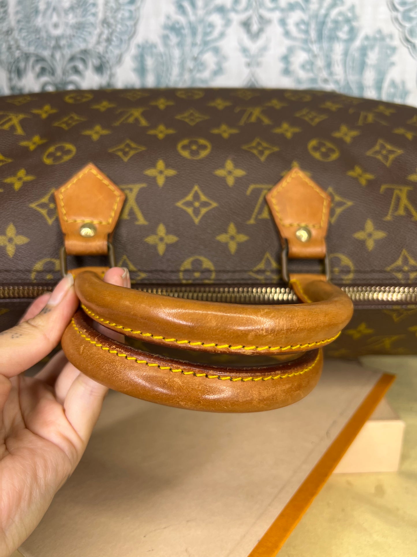 Louis Vuitton Speedy 35