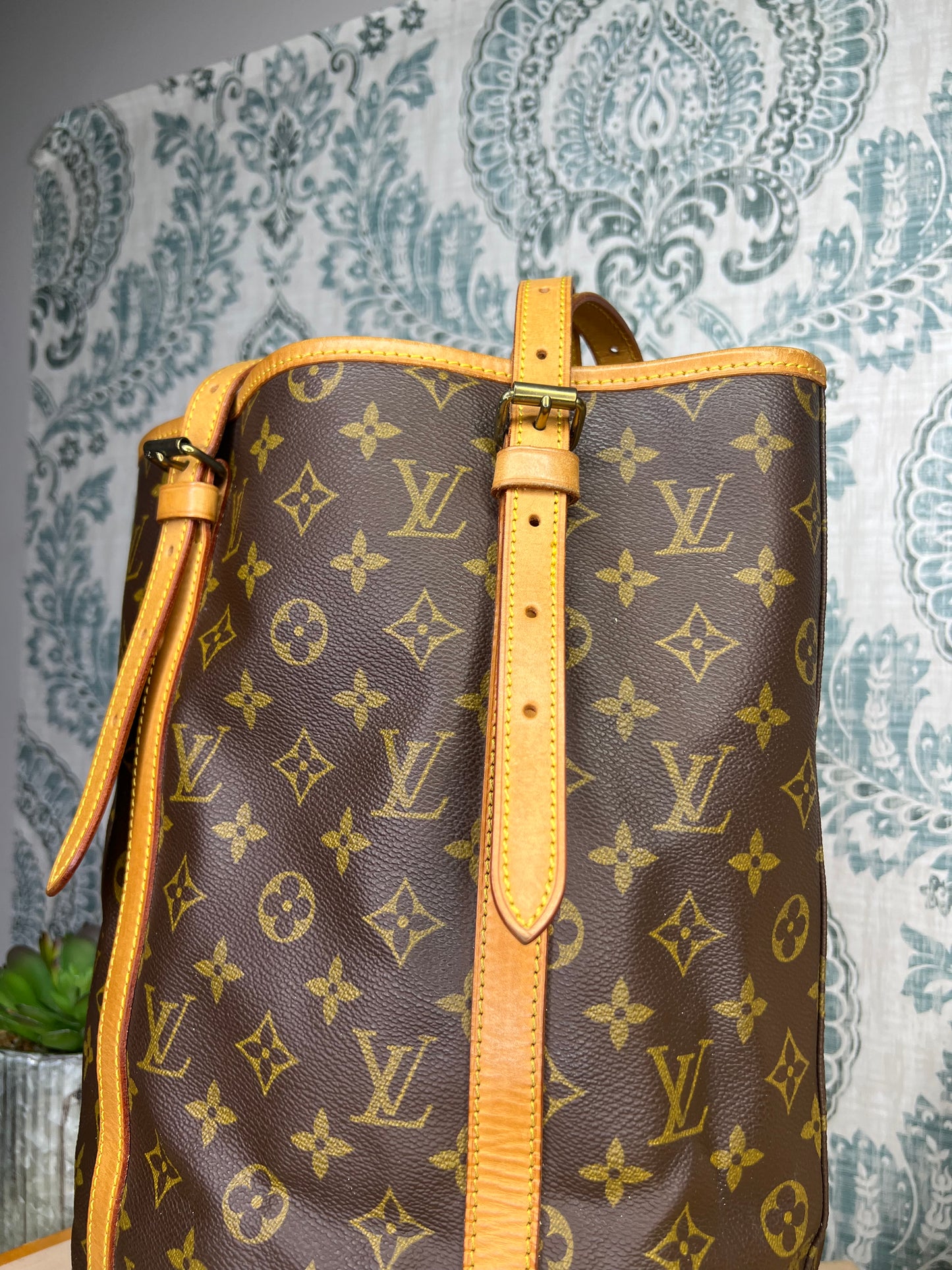 Louis Vuitton Bucket GM