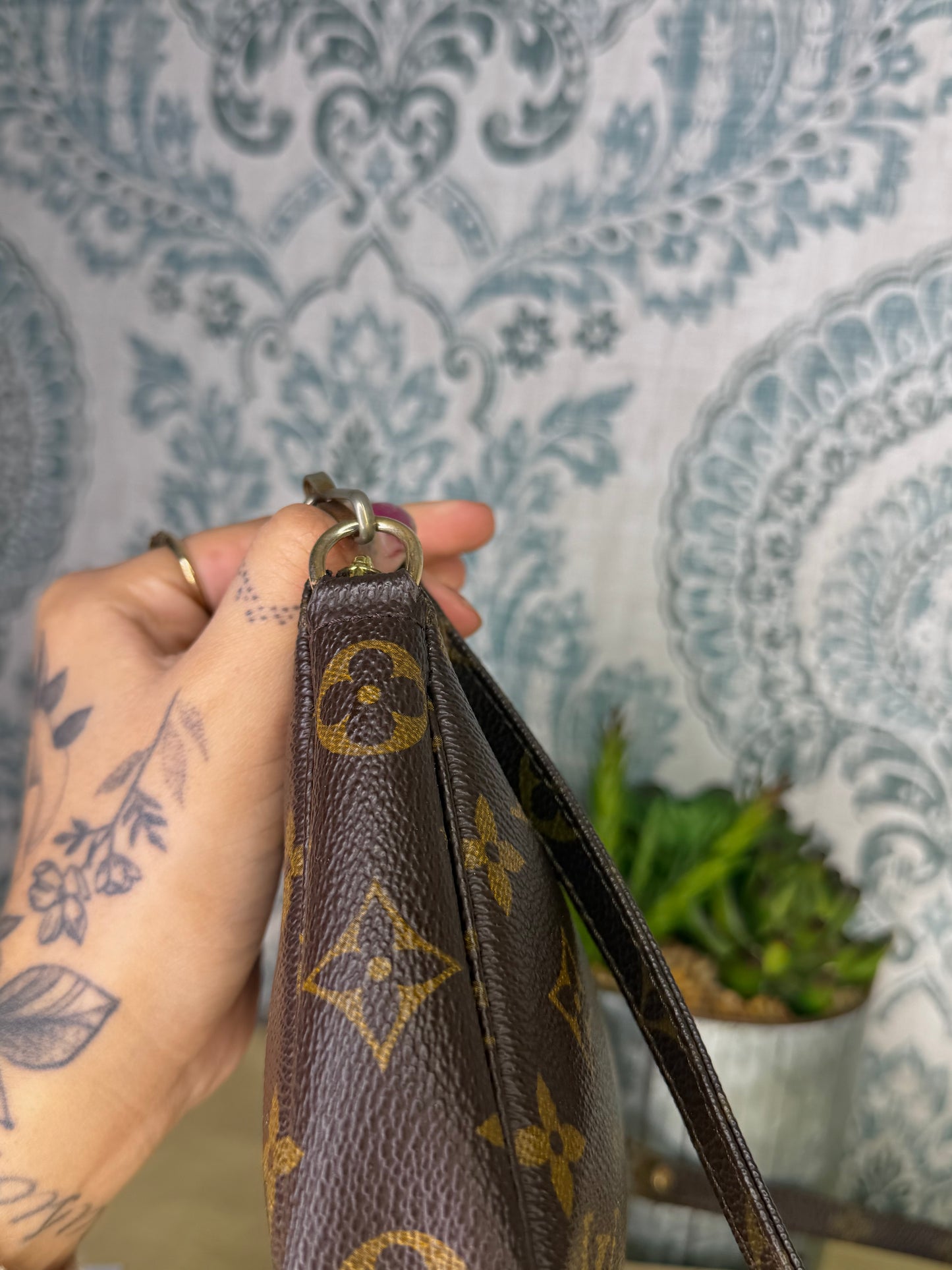 Louis Vuitton Pochette Accessories with Monogram Strap