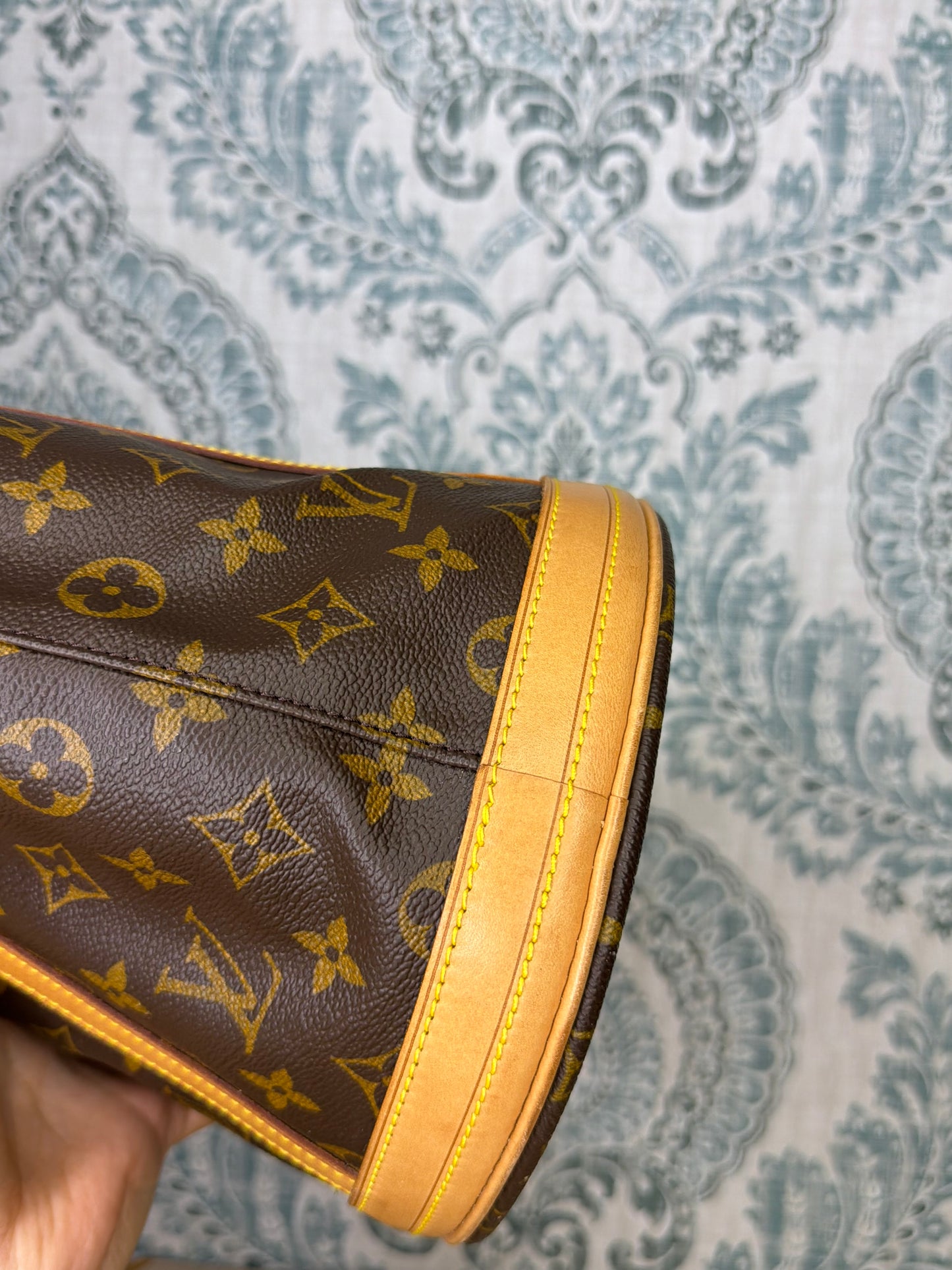 Louis Vuitton Bucket GM