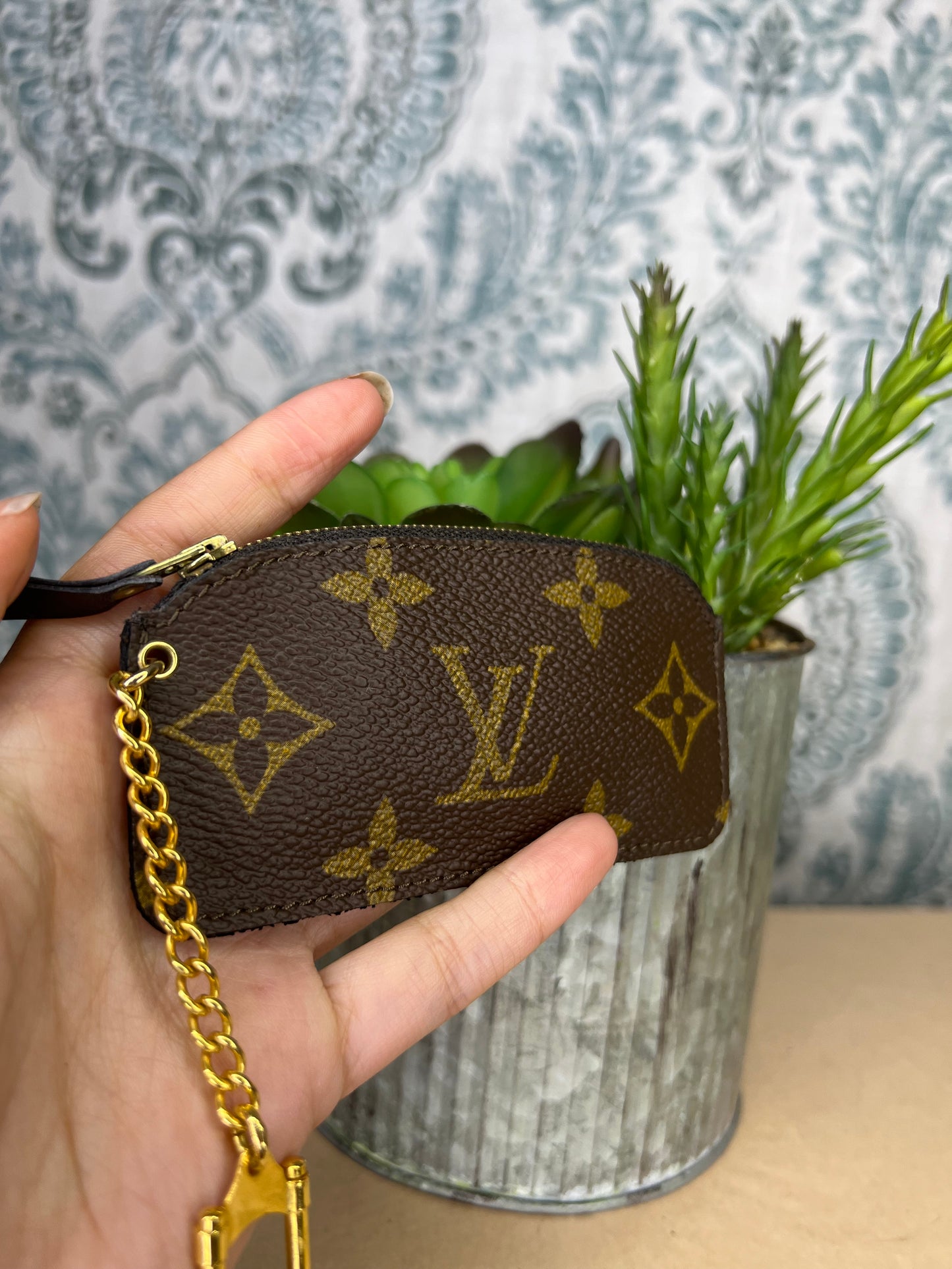 Louis Vuitton Monogram Vintage Key Cles