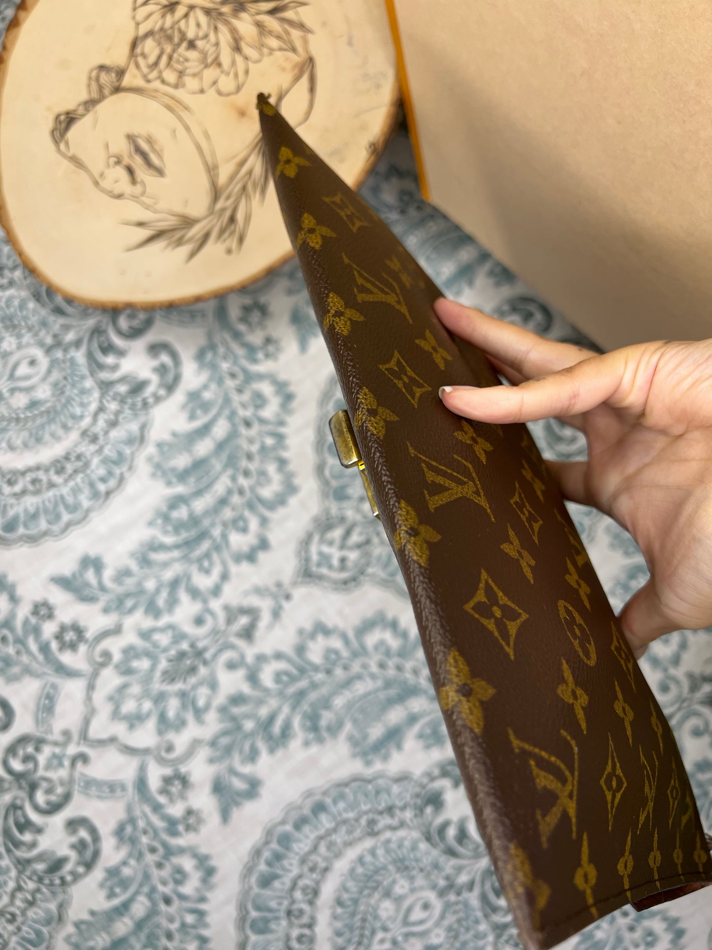 Louis Vuitton Poche Plate Clutch