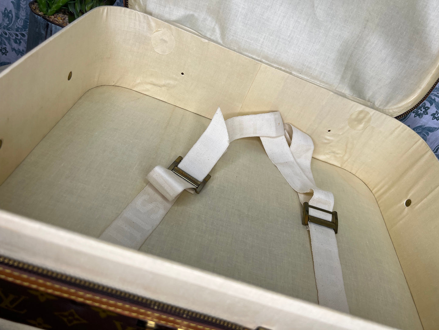 Louis Vuitton Stratos 50