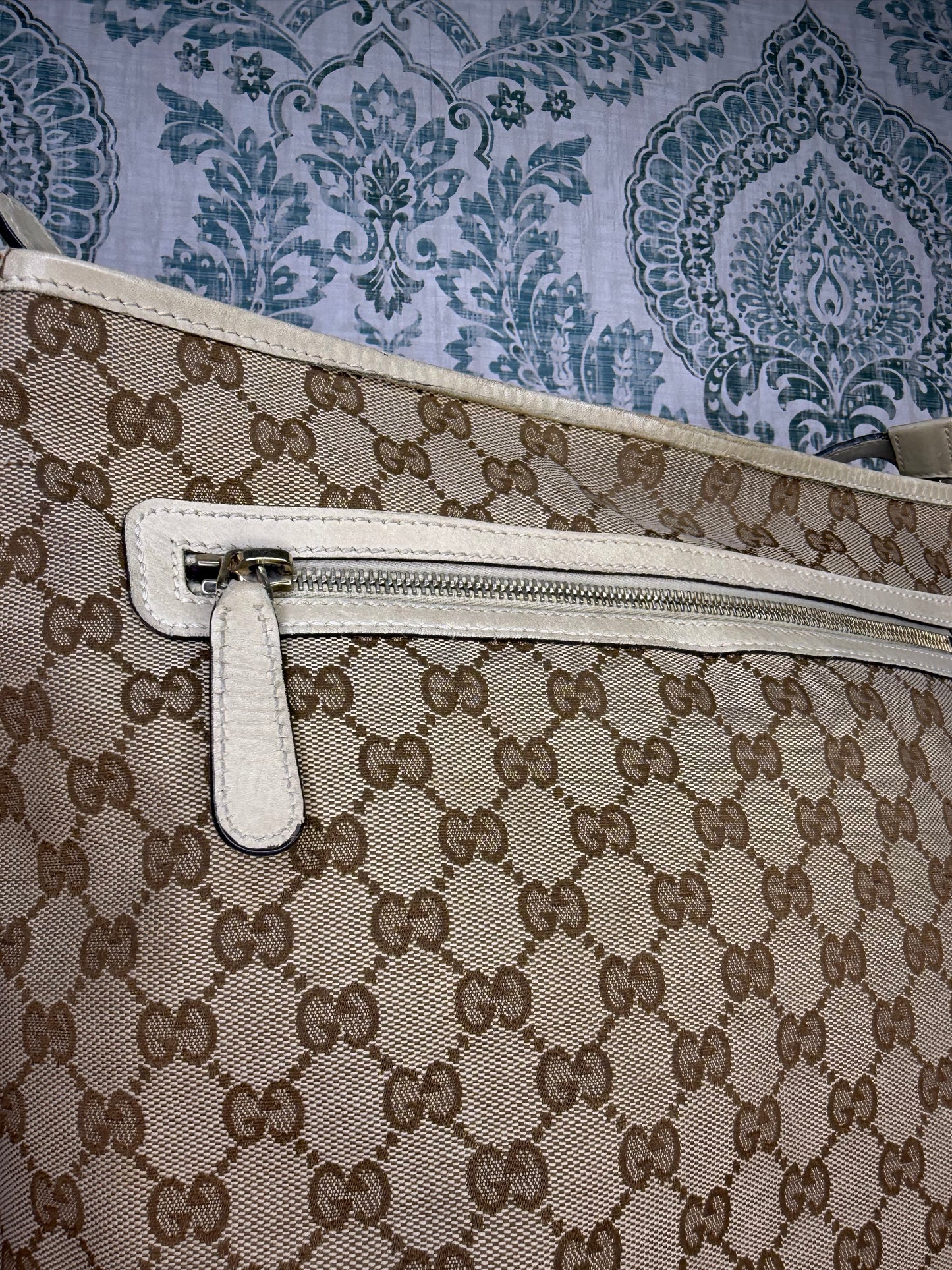 Gucci Canvas GG Beige Crossbody