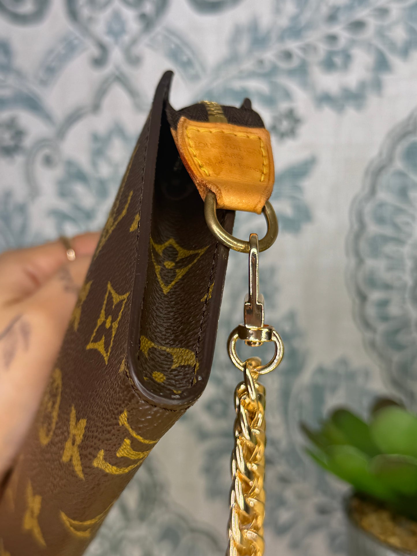 Louis Vuitton Bucket GM Pochette