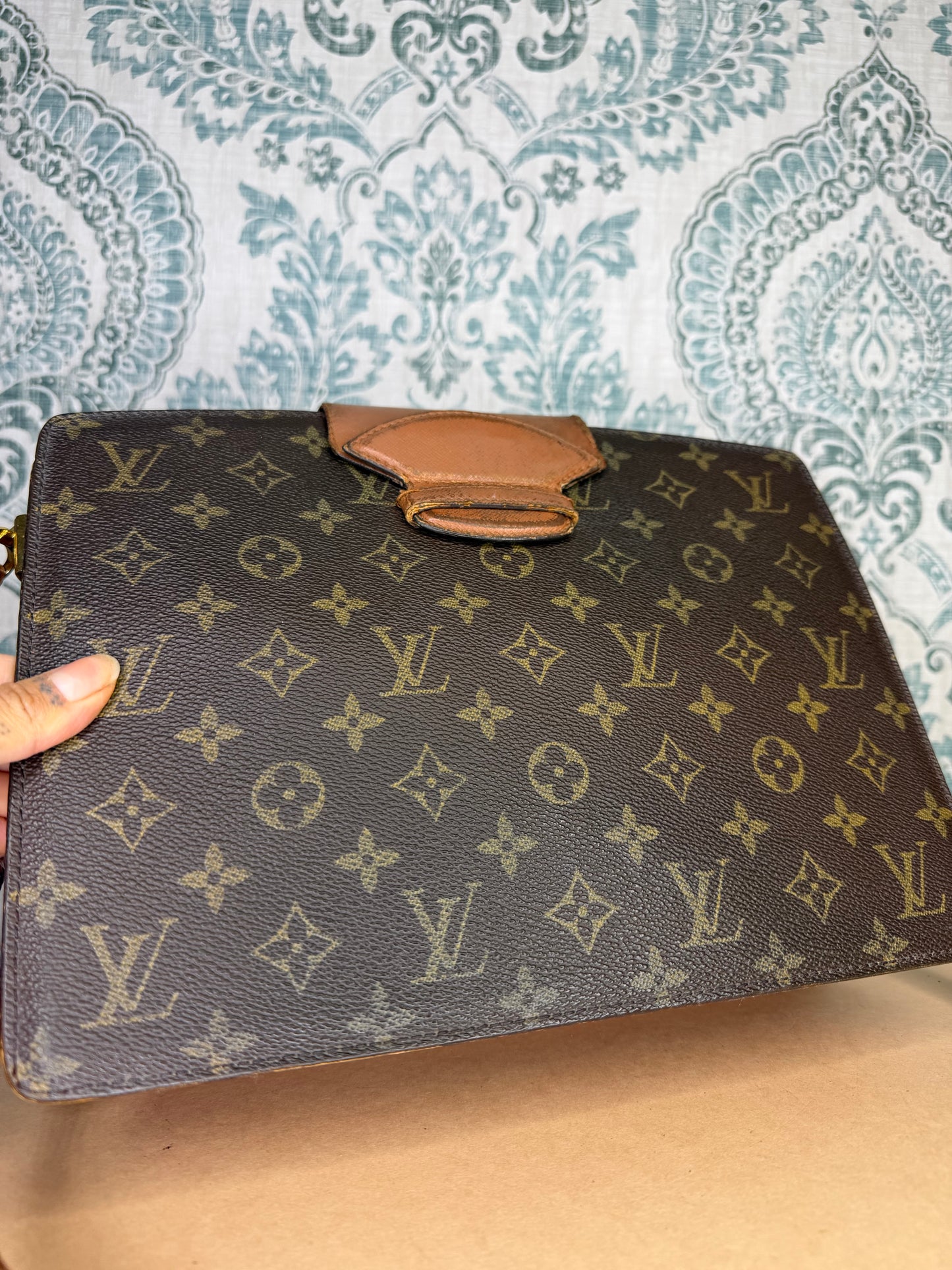 Louis Vuitton Courcelles