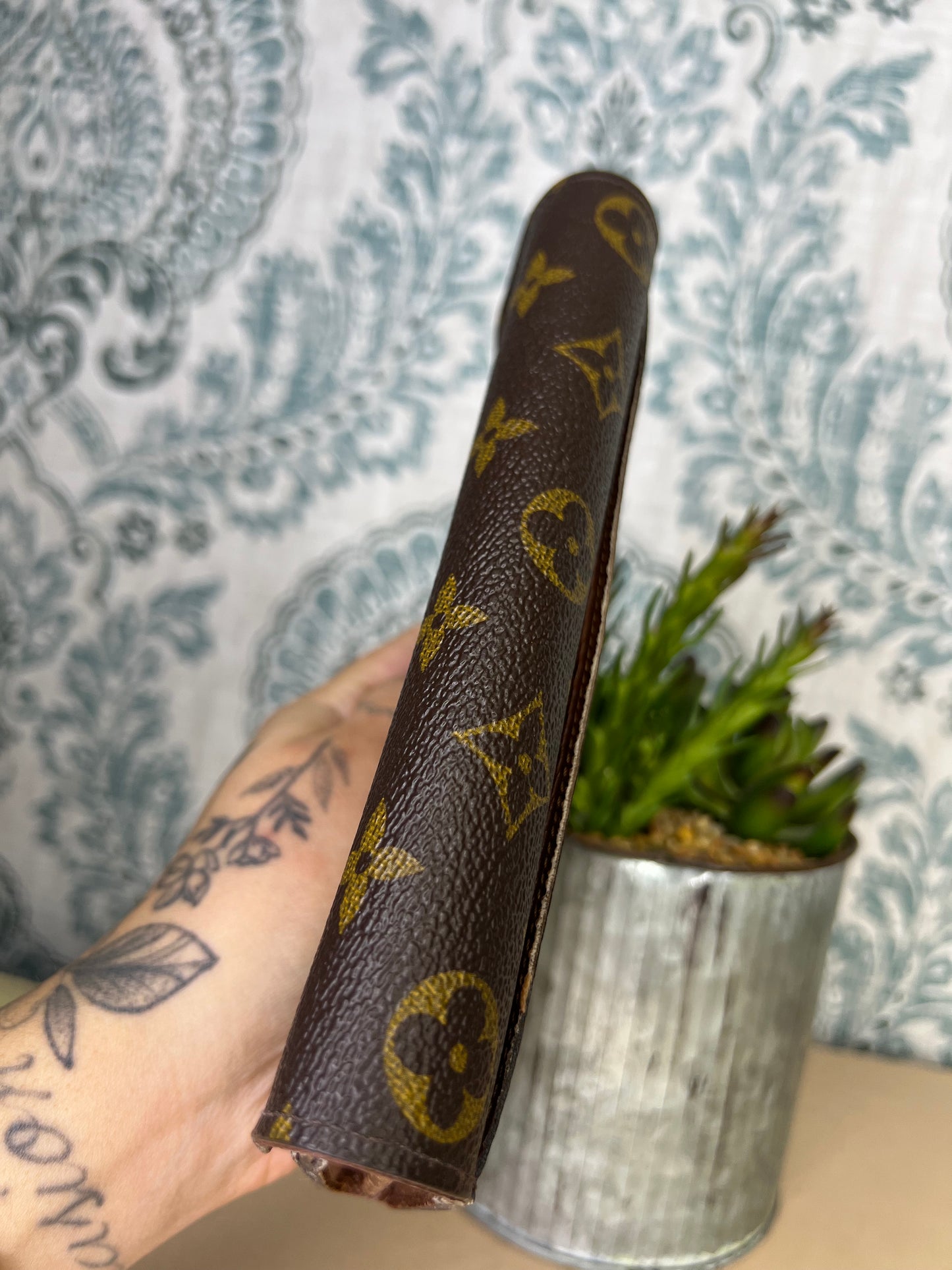 Louis Vuitton Monogram Sarah Wallet NM