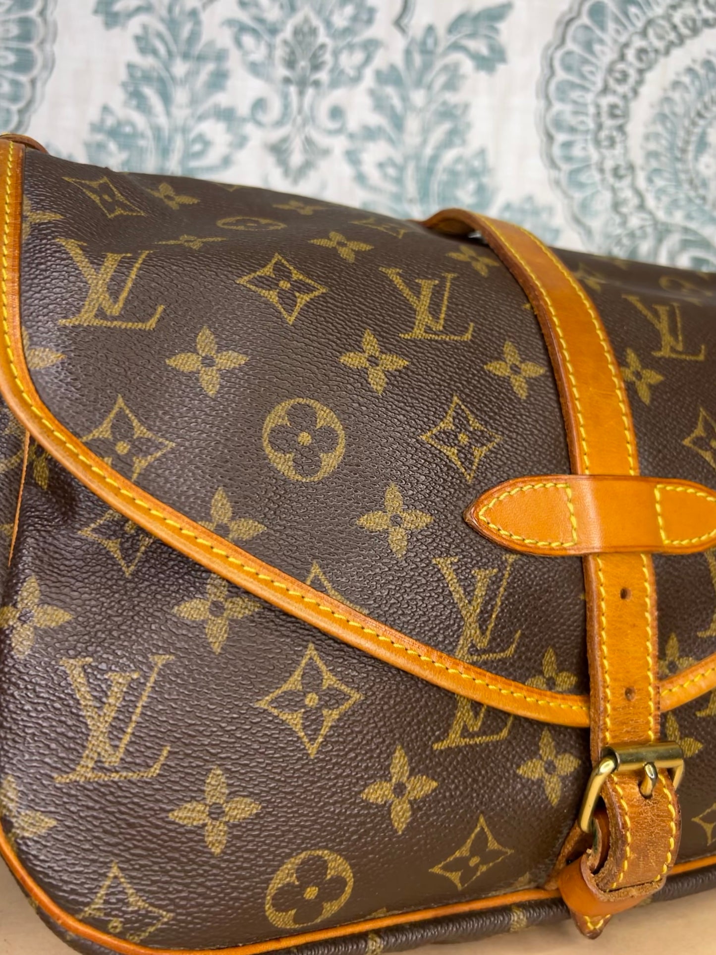 Louis Vuitton Saumur 30