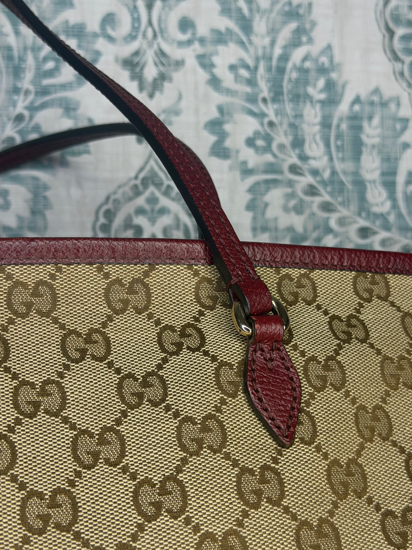 Gucci Medium Bree Zippered Tote