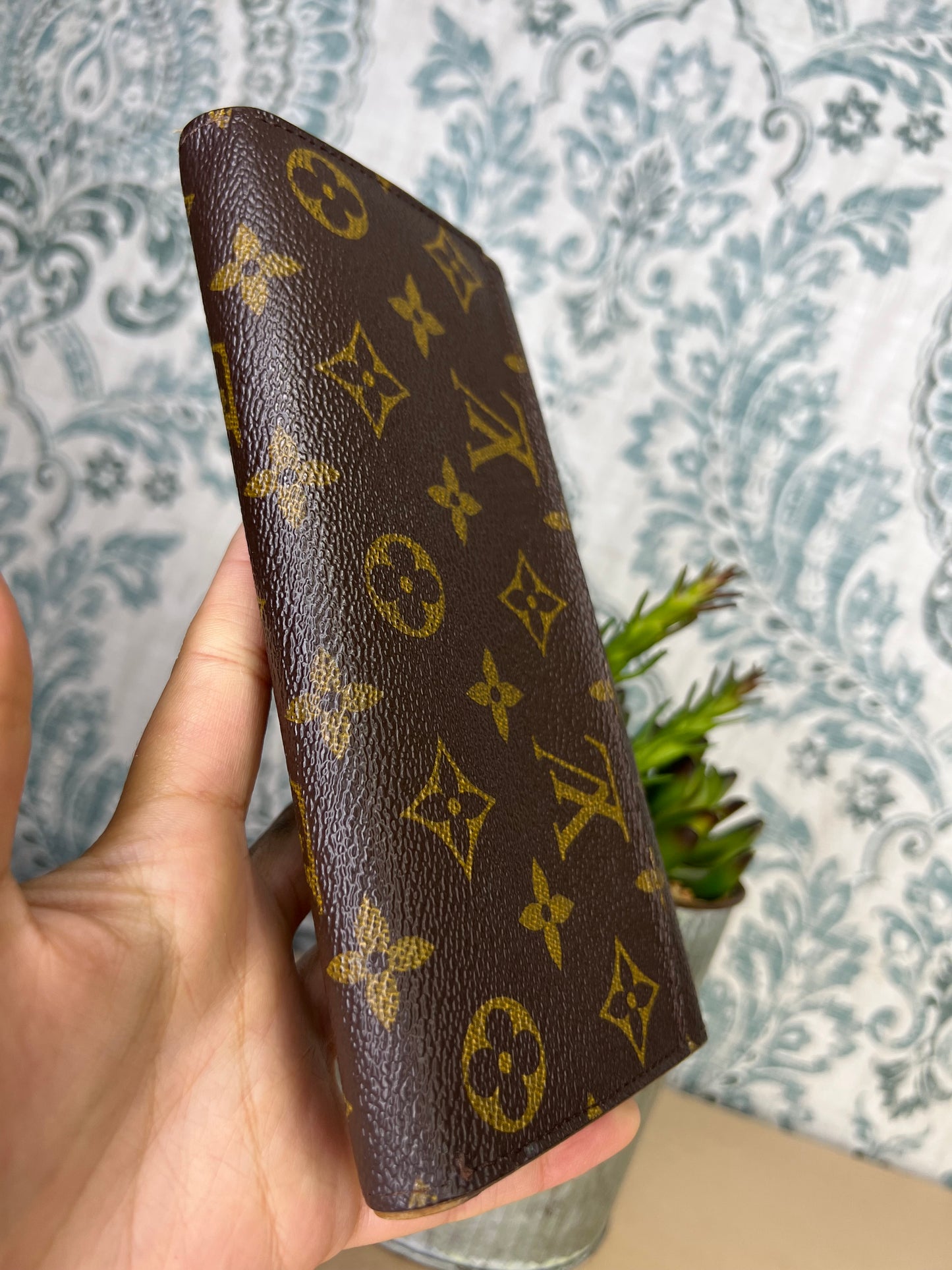 Louis Vuitton Monogram Sarah Wallet NM
