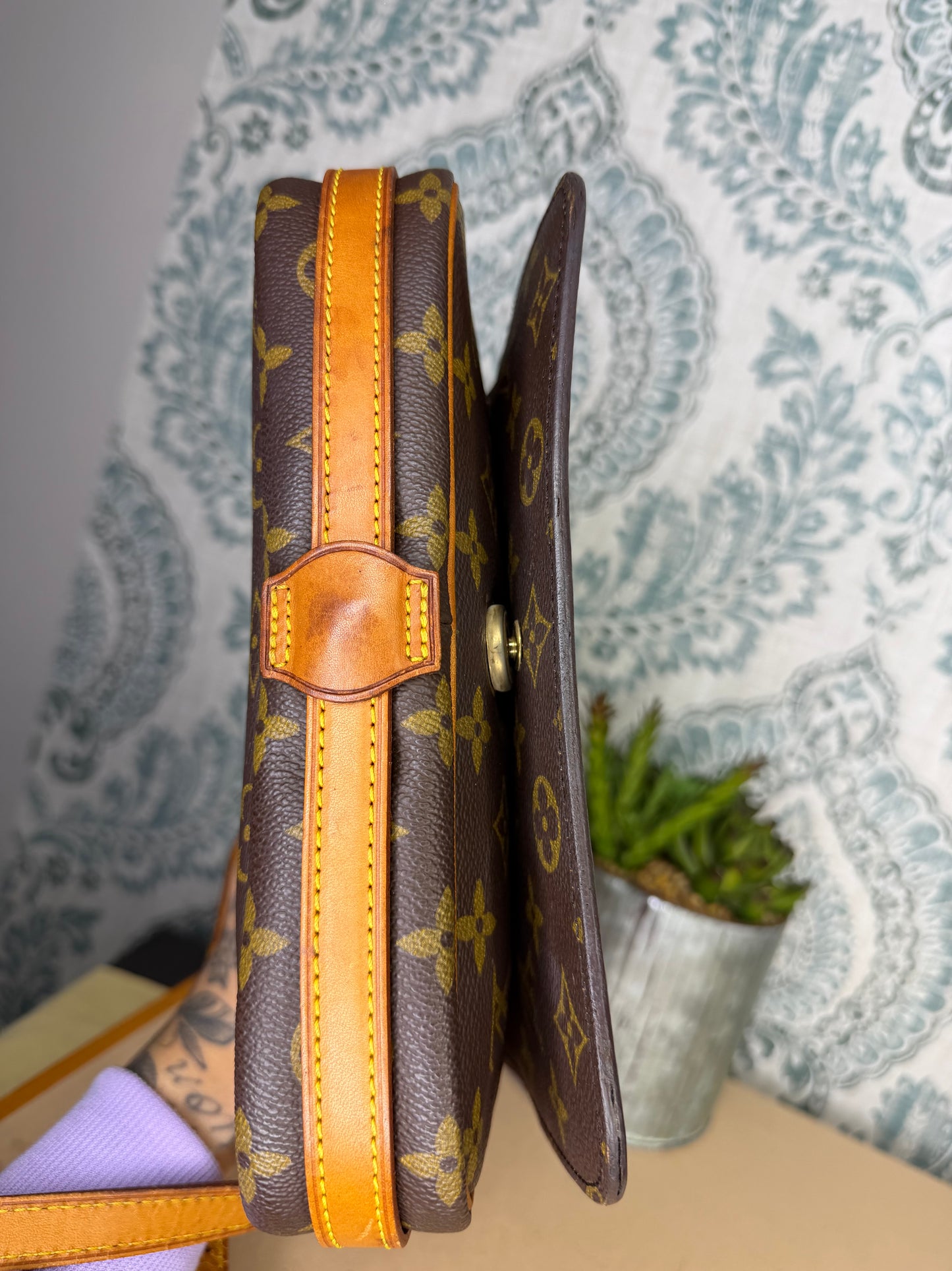 Louis Vuitton Saint Germain 24
