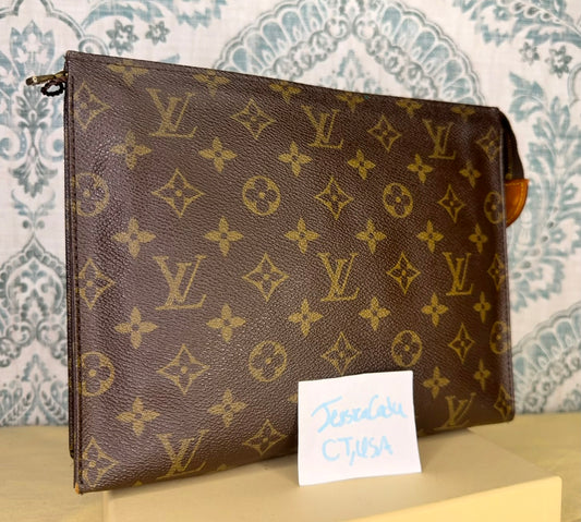 Louis Vuitton Monogram Toiletry 26