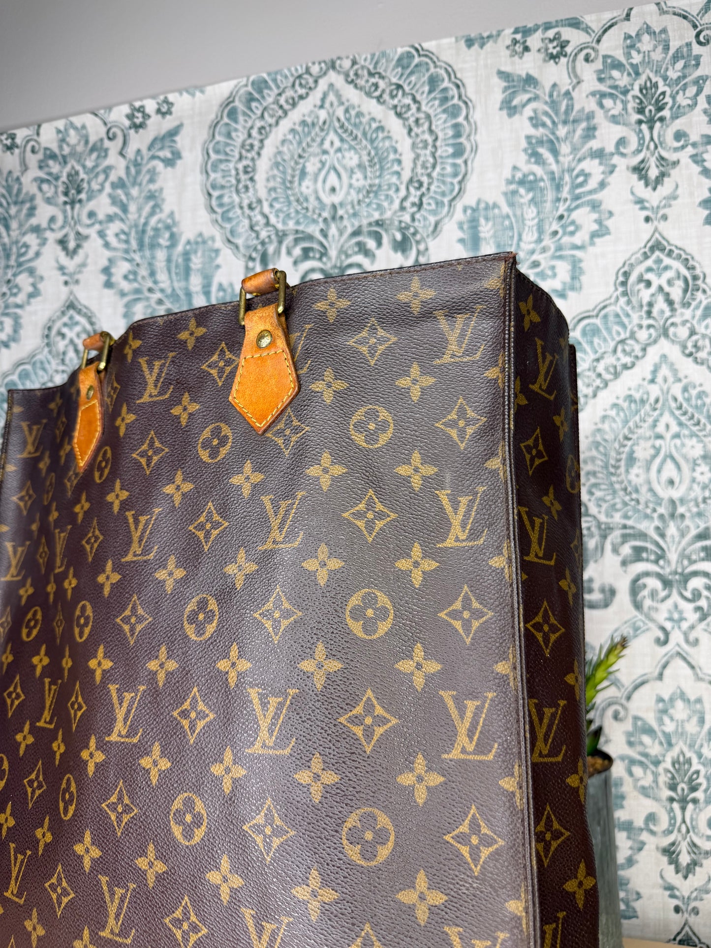 Louis Vuitton Sac Plat