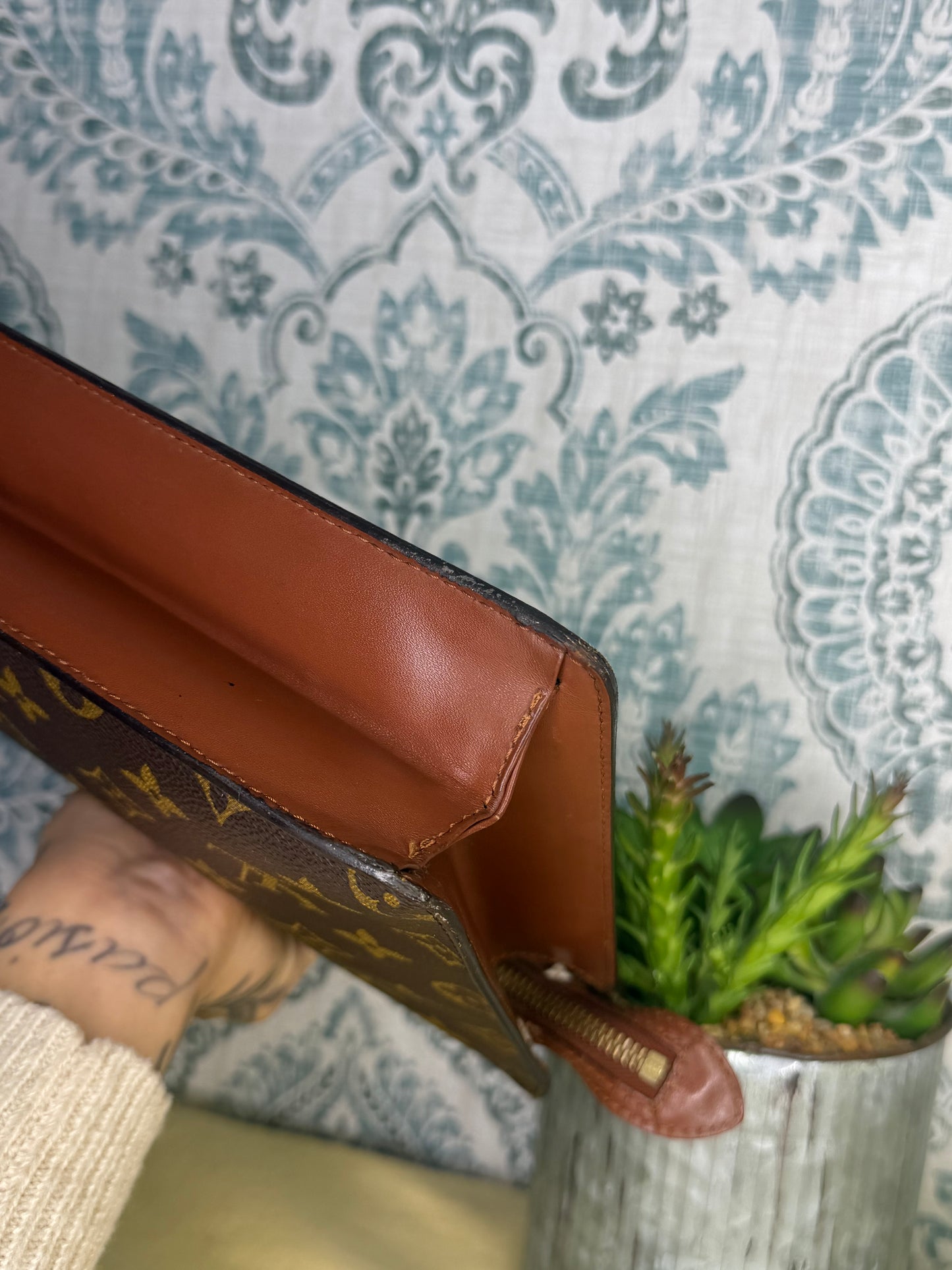 Louis Vuitton Pochette Homme Clutch